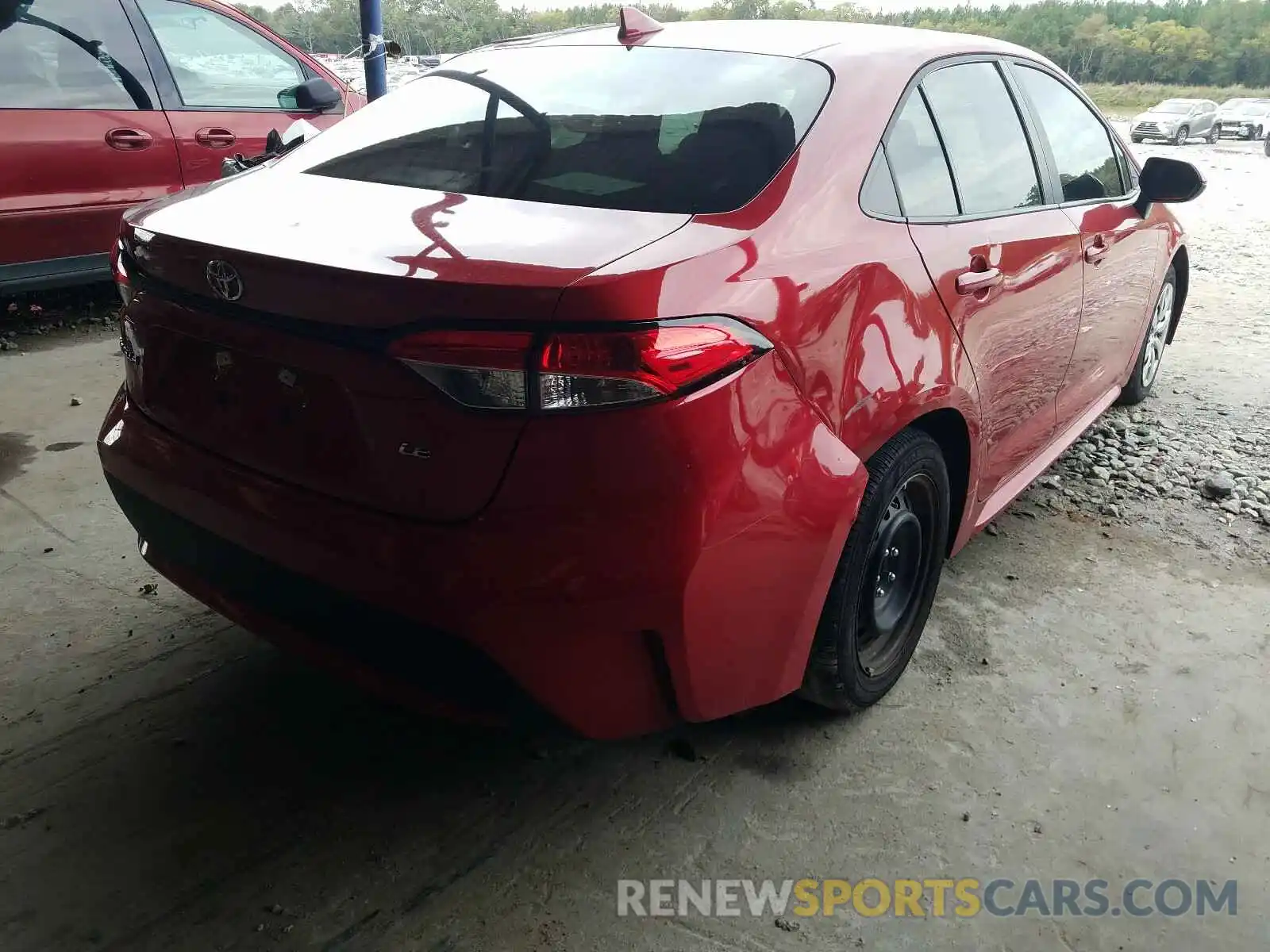 4 Photograph of a damaged car 5YFEPRAE2LP069704 TOYOTA COROLLA 2020