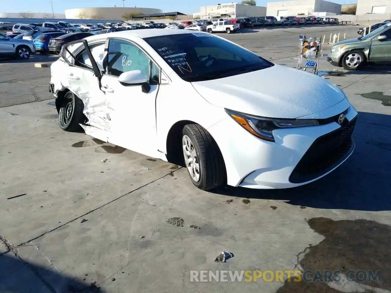 1 Photograph of a damaged car 5YFEPRAE2LP069850 TOYOTA COROLLA 2020