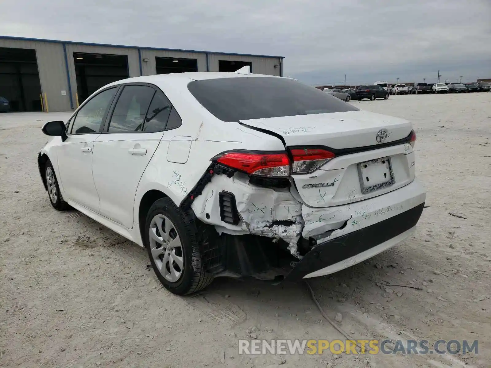 3 Photograph of a damaged car 5YFEPRAE2LP070111 TOYOTA COROLLA 2020