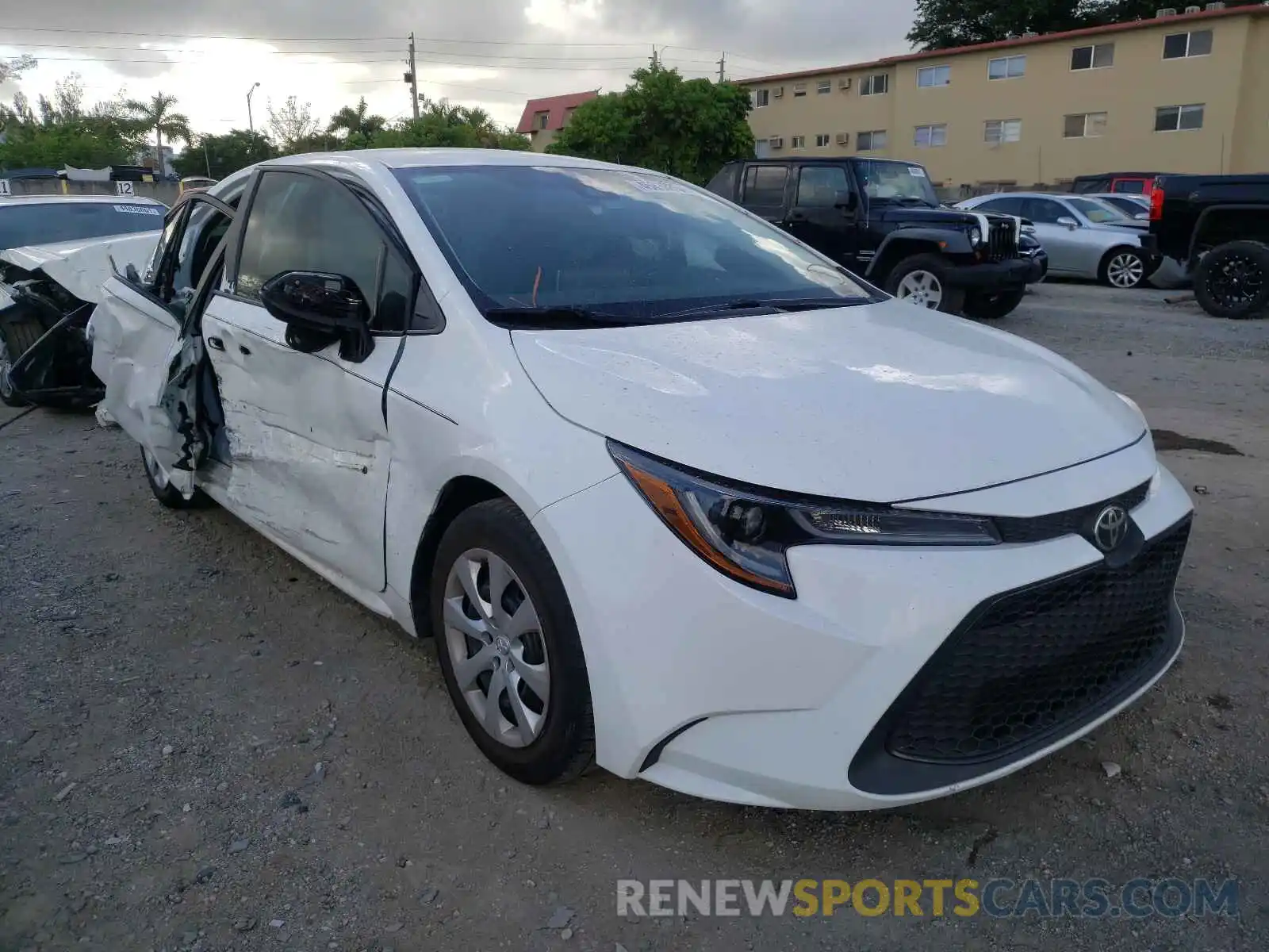 1 Photograph of a damaged car 5YFEPRAE2LP071162 TOYOTA COROLLA 2020