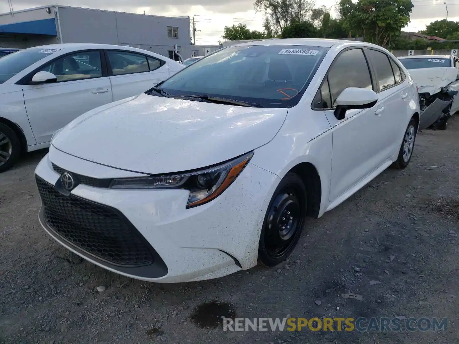 2 Photograph of a damaged car 5YFEPRAE2LP071162 TOYOTA COROLLA 2020