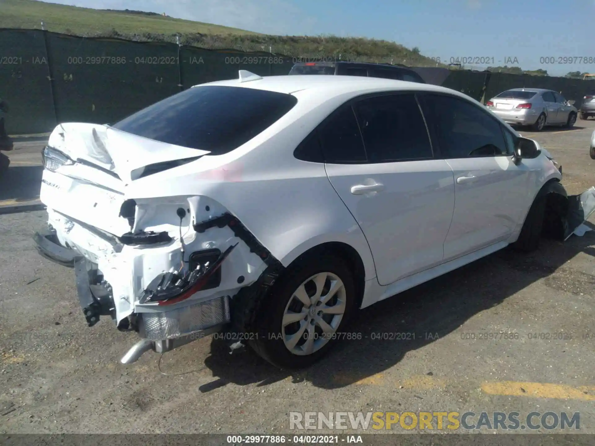 4 Фотография поврежденного автомобиля 5YFEPRAE2LP072330 TOYOTA COROLLA 2020