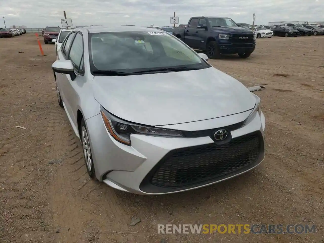 1 Photograph of a damaged car 5YFEPRAE2LP075129 TOYOTA COROLLA 2020