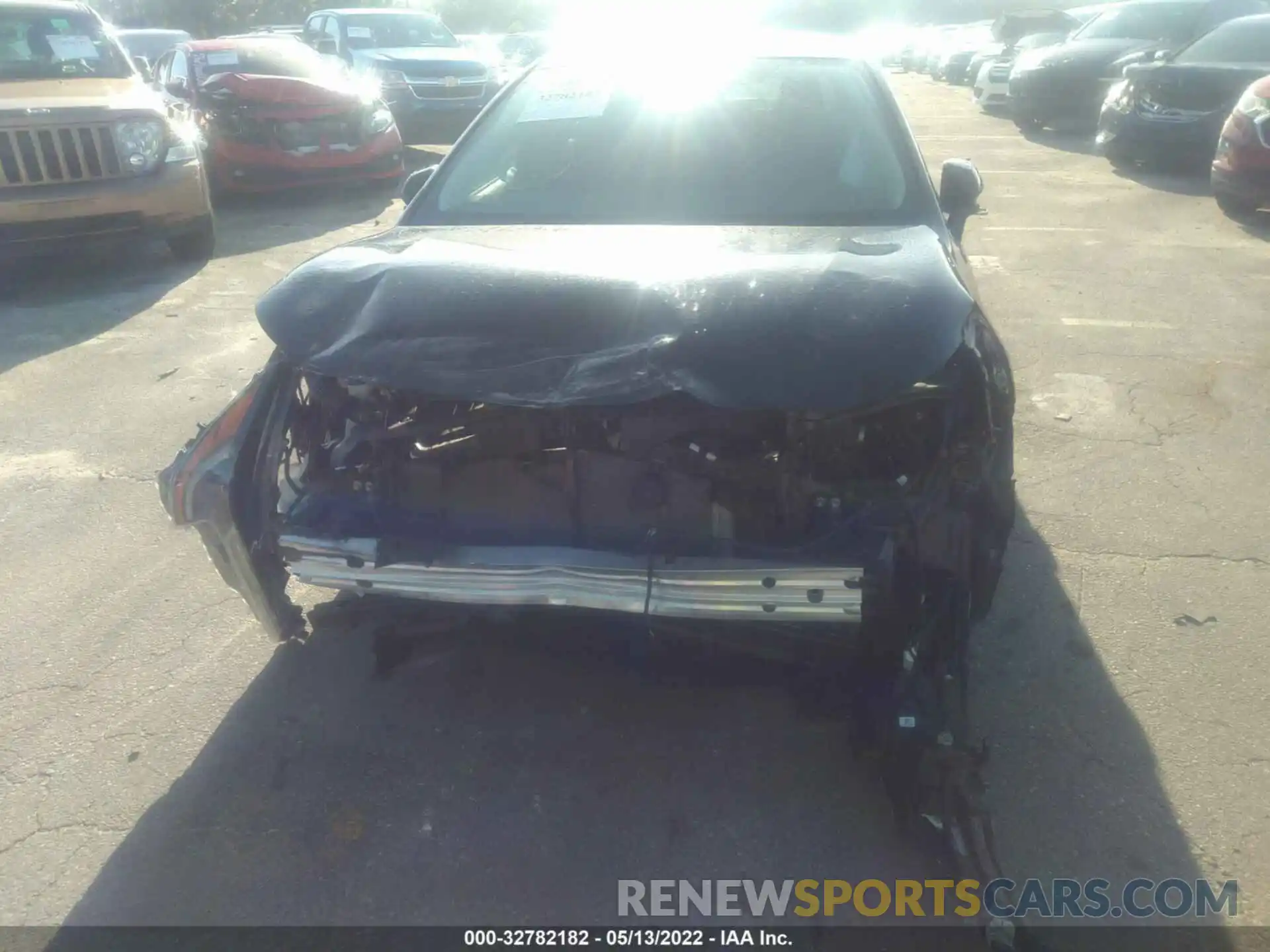 6 Photograph of a damaged car 5YFEPRAE2LP075499 TOYOTA COROLLA 2020