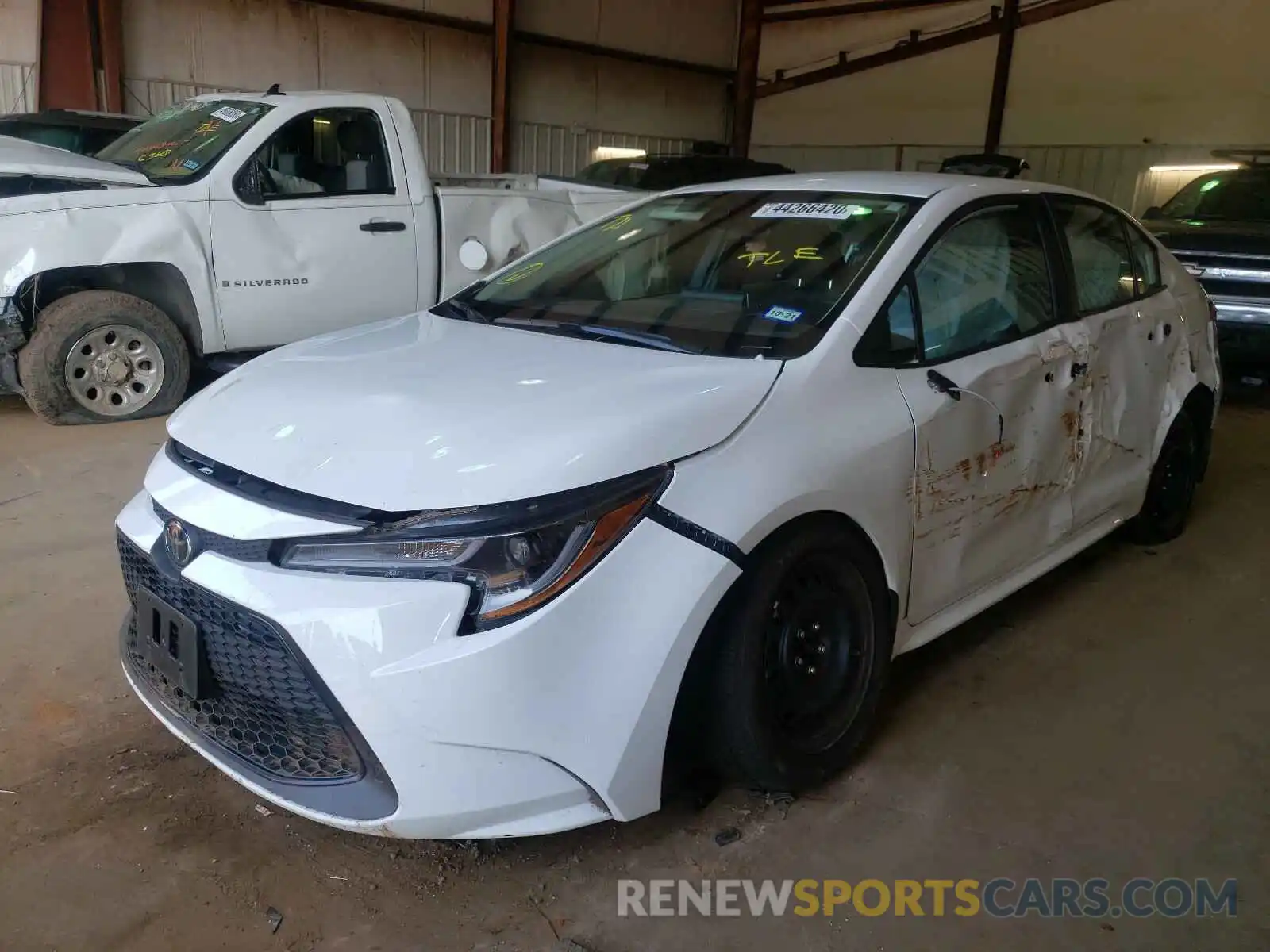 2 Photograph of a damaged car 5YFEPRAE2LP075633 TOYOTA COROLLA 2020