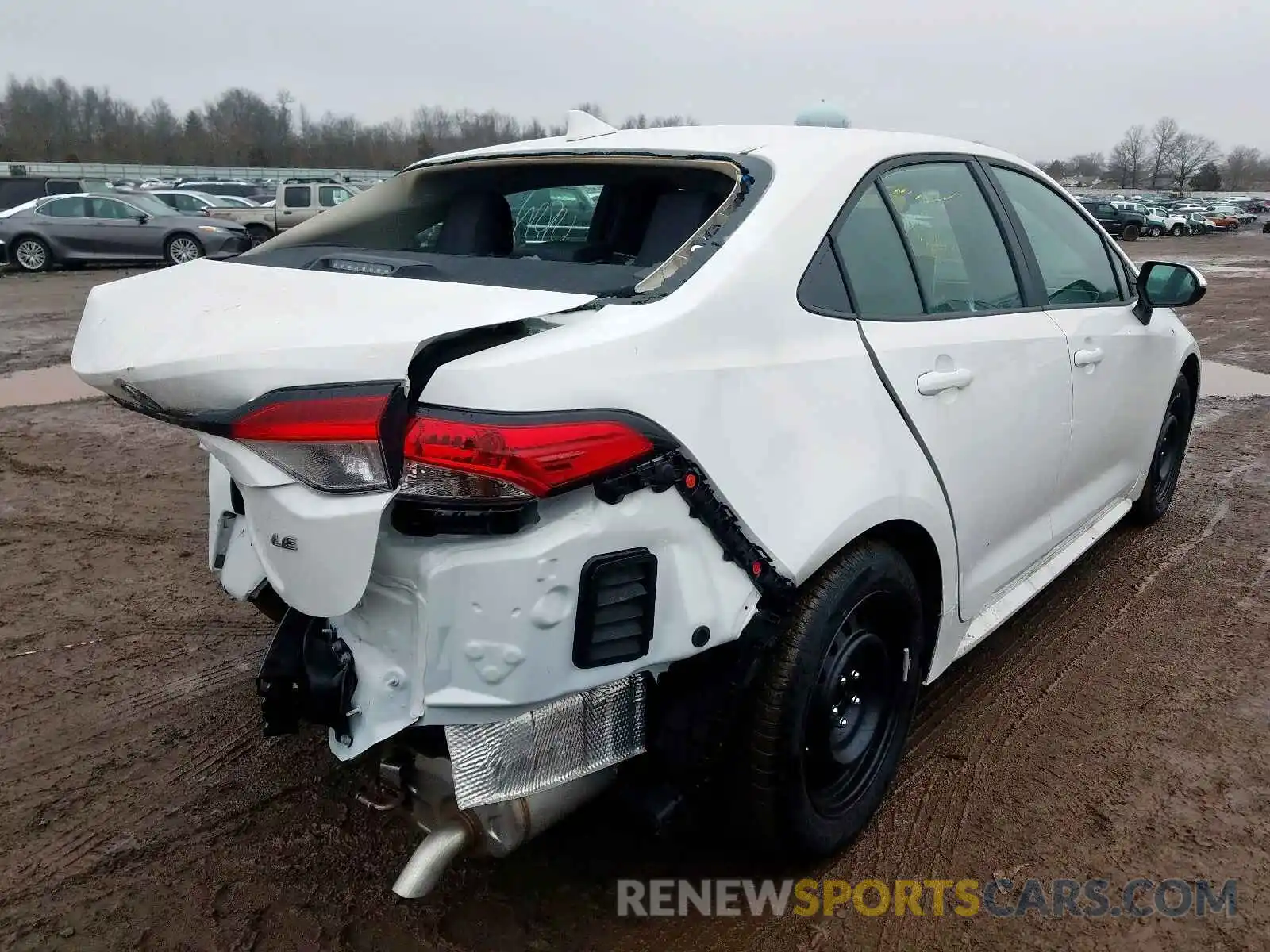 4 Photograph of a damaged car 5YFEPRAE2LP076099 TOYOTA COROLLA 2020