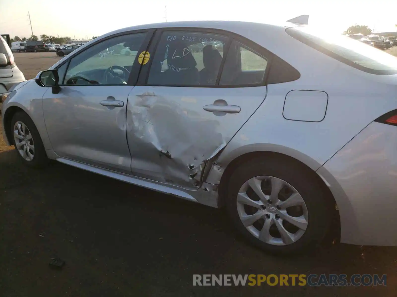 9 Photograph of a damaged car 5YFEPRAE2LP078306 TOYOTA COROLLA 2020