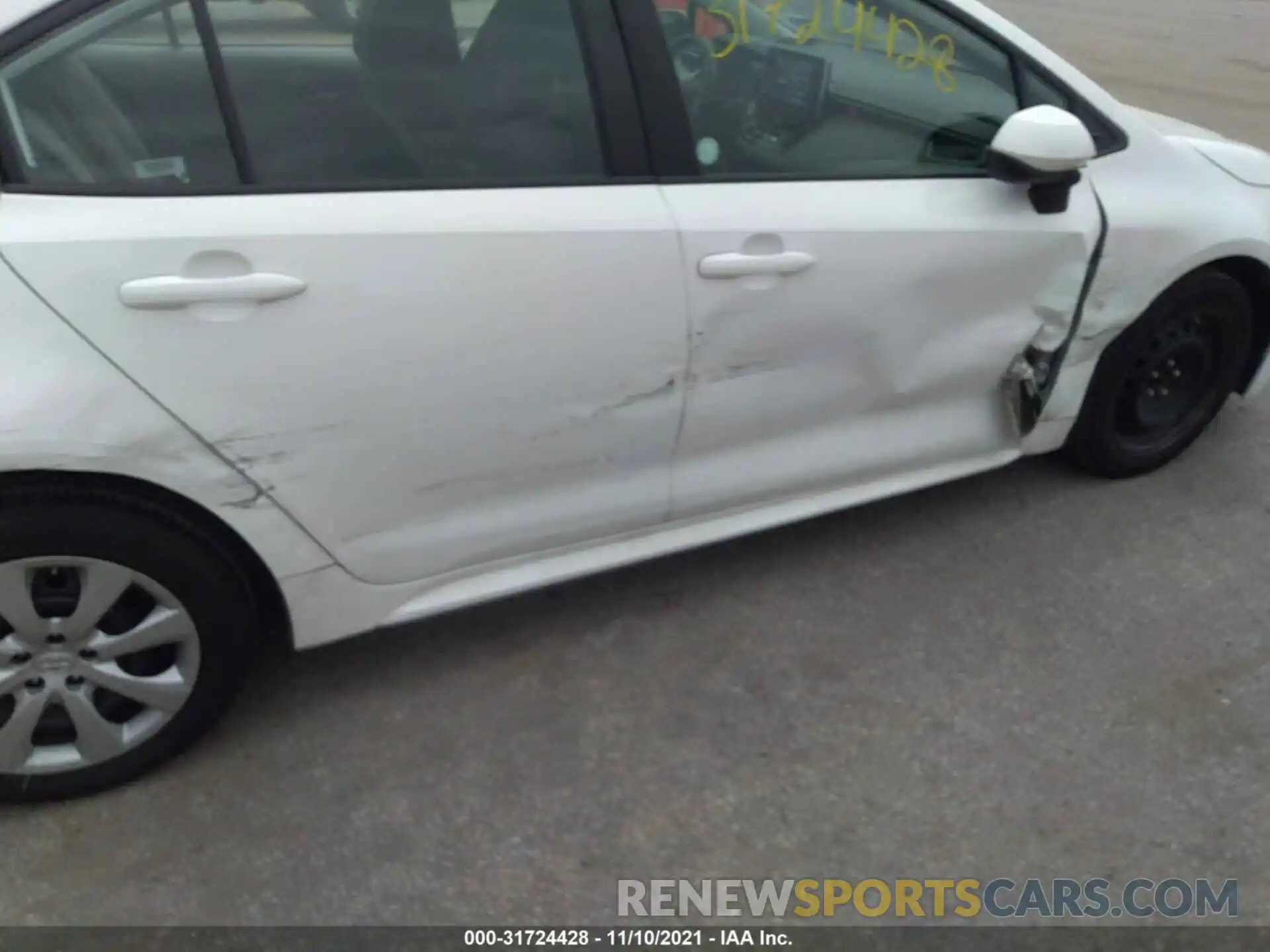 6 Photograph of a damaged car 5YFEPRAE2LP080363 TOYOTA COROLLA 2020