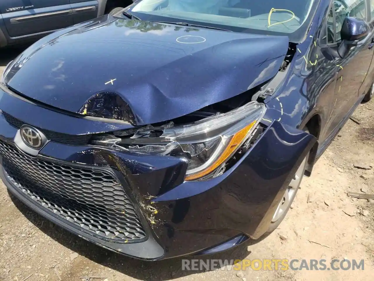 9 Photograph of a damaged car 5YFEPRAE2LP083618 TOYOTA COROLLA 2020