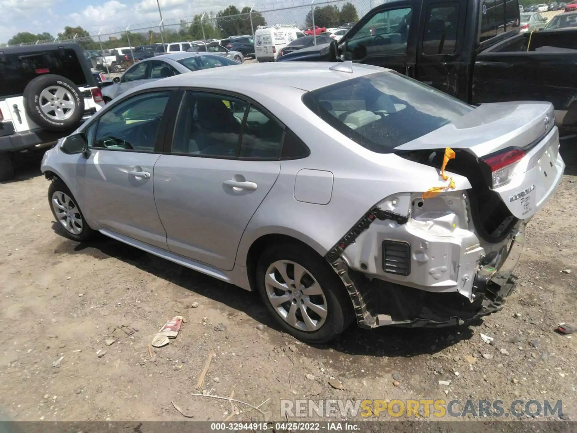 3 Photograph of a damaged car 5YFEPRAE2LP083943 TOYOTA COROLLA 2020