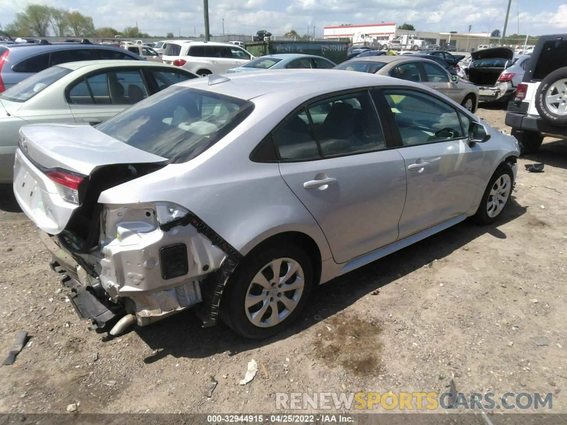 4 Photograph of a damaged car 5YFEPRAE2LP083943 TOYOTA COROLLA 2020