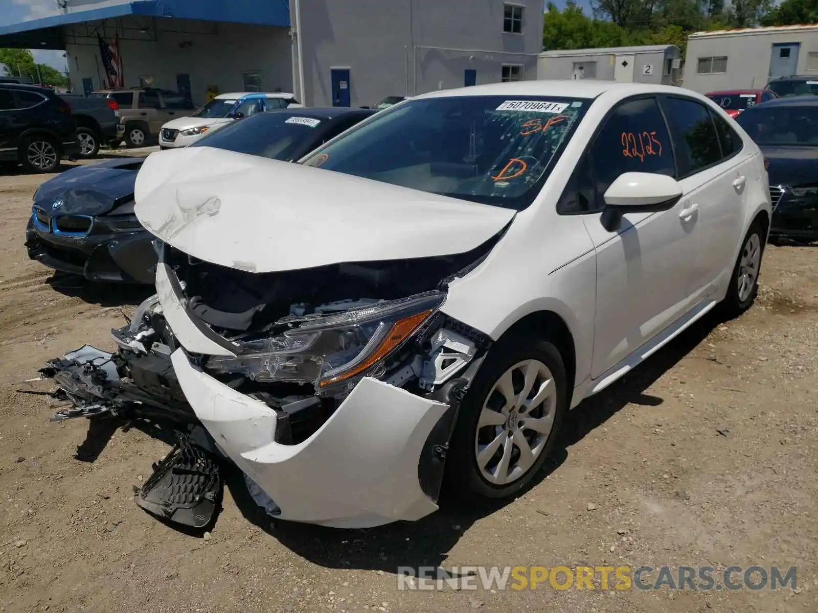 2 Photograph of a damaged car 5YFEPRAE2LP085059 TOYOTA COROLLA 2020