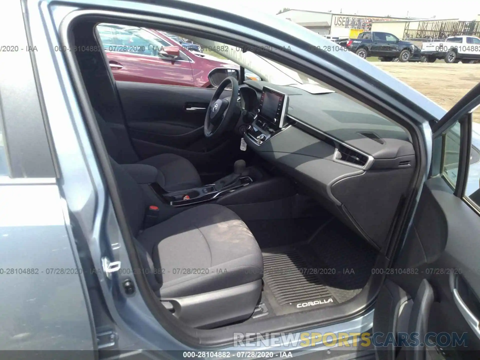 5 Photograph of a damaged car 5YFEPRAE2LP085904 TOYOTA COROLLA 2020