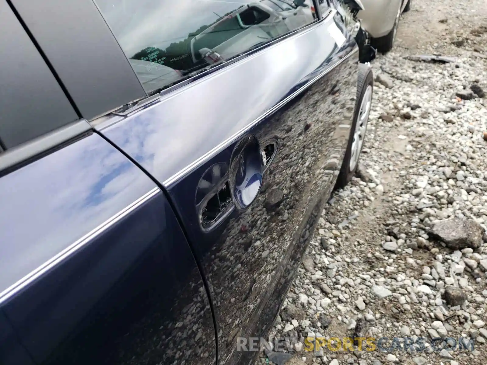 9 Photograph of a damaged car 5YFEPRAE2LP086003 TOYOTA COROLLA 2020