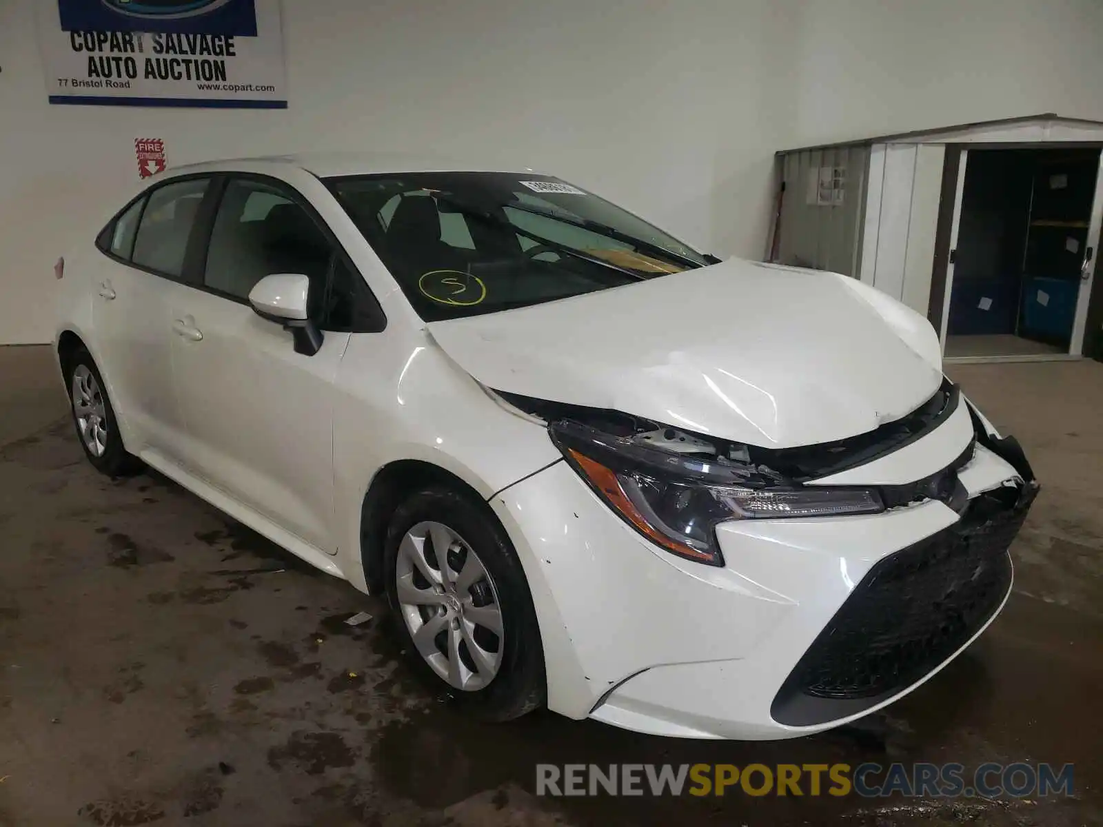 1 Photograph of a damaged car 5YFEPRAE2LP086051 TOYOTA COROLLA 2020