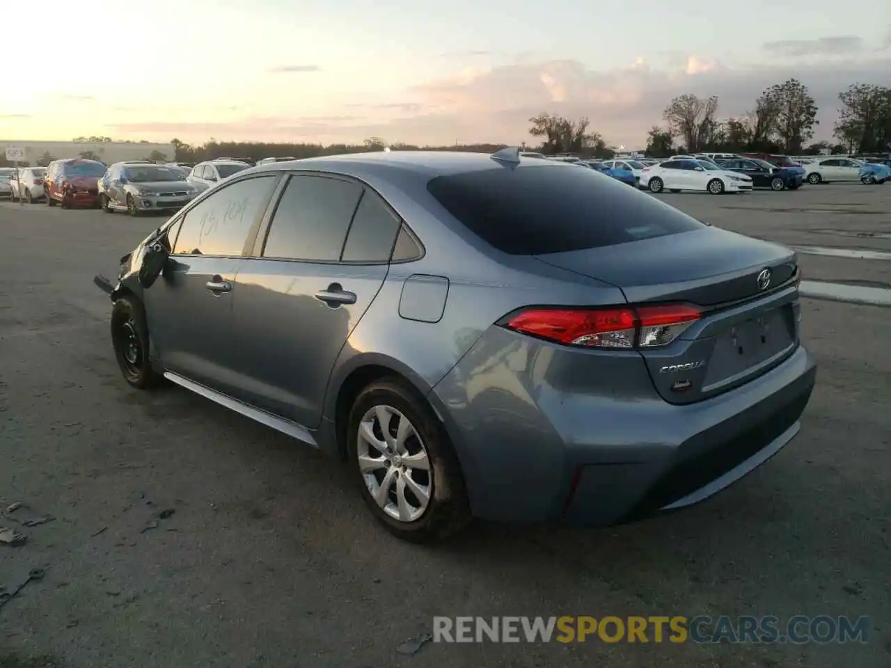 3 Photograph of a damaged car 5YFEPRAE2LP086731 TOYOTA COROLLA 2020