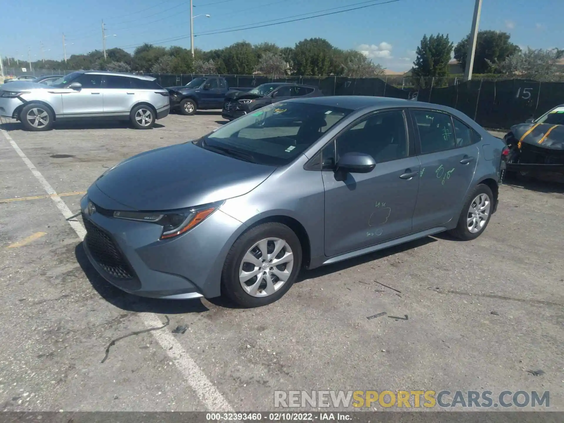 2 Photograph of a damaged car 5YFEPRAE2LP086860 TOYOTA COROLLA 2020