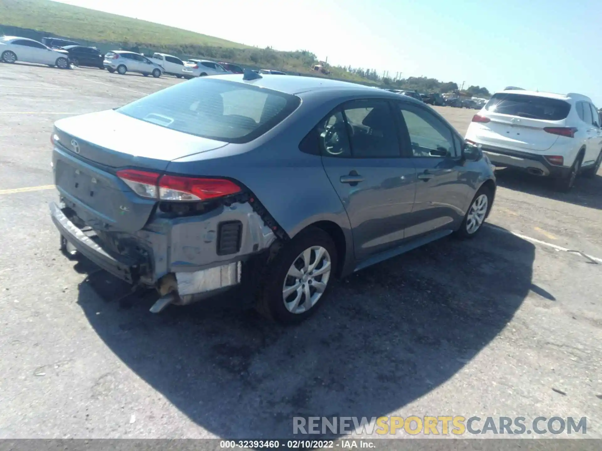 4 Photograph of a damaged car 5YFEPRAE2LP086860 TOYOTA COROLLA 2020