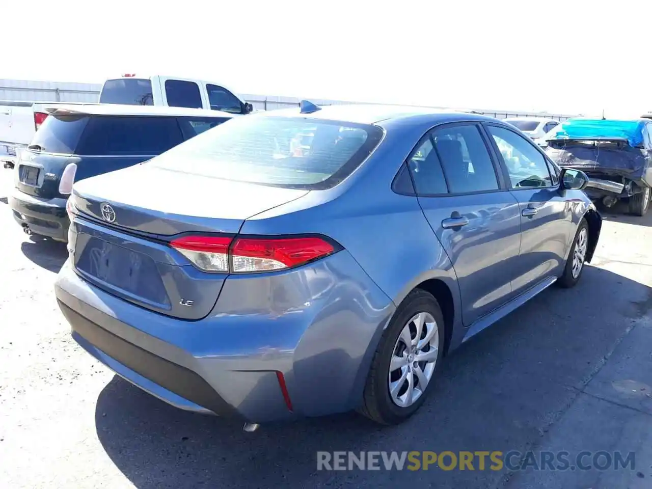 4 Photograph of a damaged car 5YFEPRAE2LP087264 TOYOTA COROLLA 2020