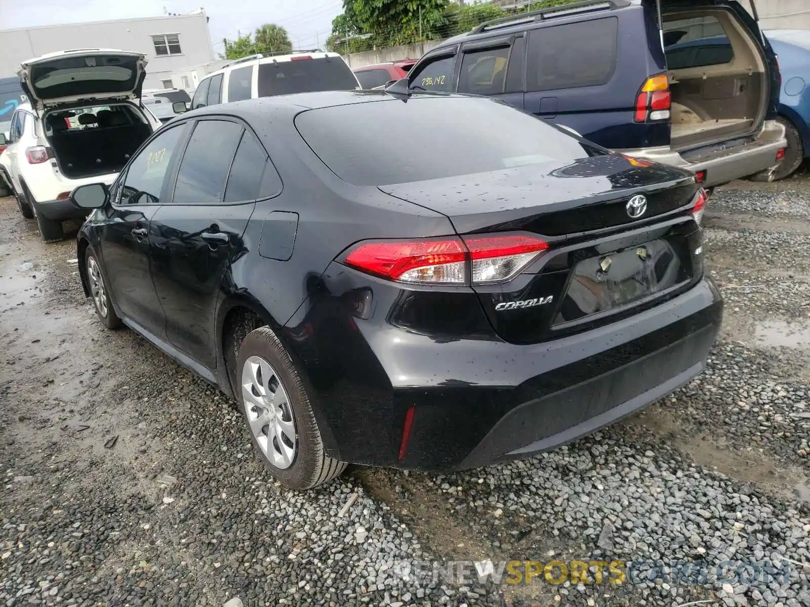 3 Photograph of a damaged car 5YFEPRAE2LP087460 TOYOTA COROLLA 2020