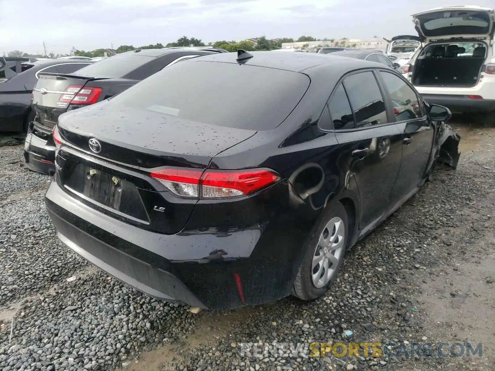 4 Photograph of a damaged car 5YFEPRAE2LP087460 TOYOTA COROLLA 2020