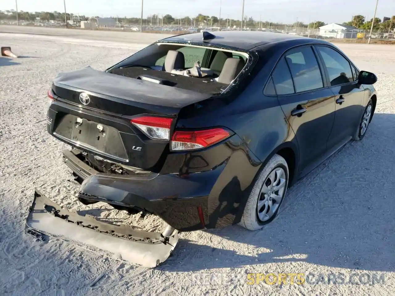 4 Photograph of a damaged car 5YFEPRAE2LP088656 TOYOTA COROLLA 2020