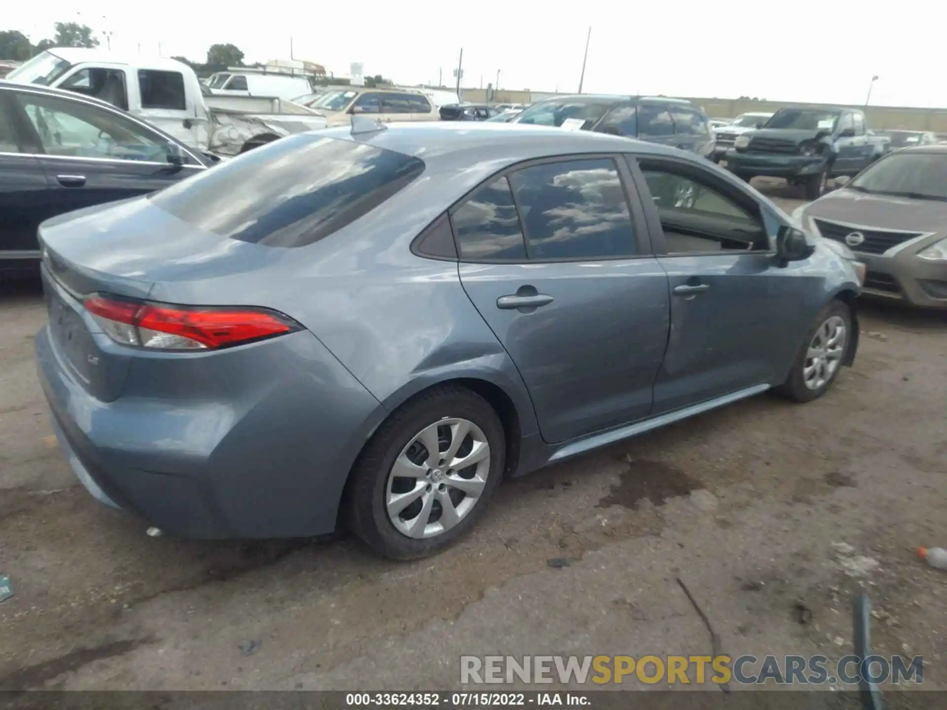 4 Photograph of a damaged car 5YFEPRAE2LP089368 TOYOTA COROLLA 2020