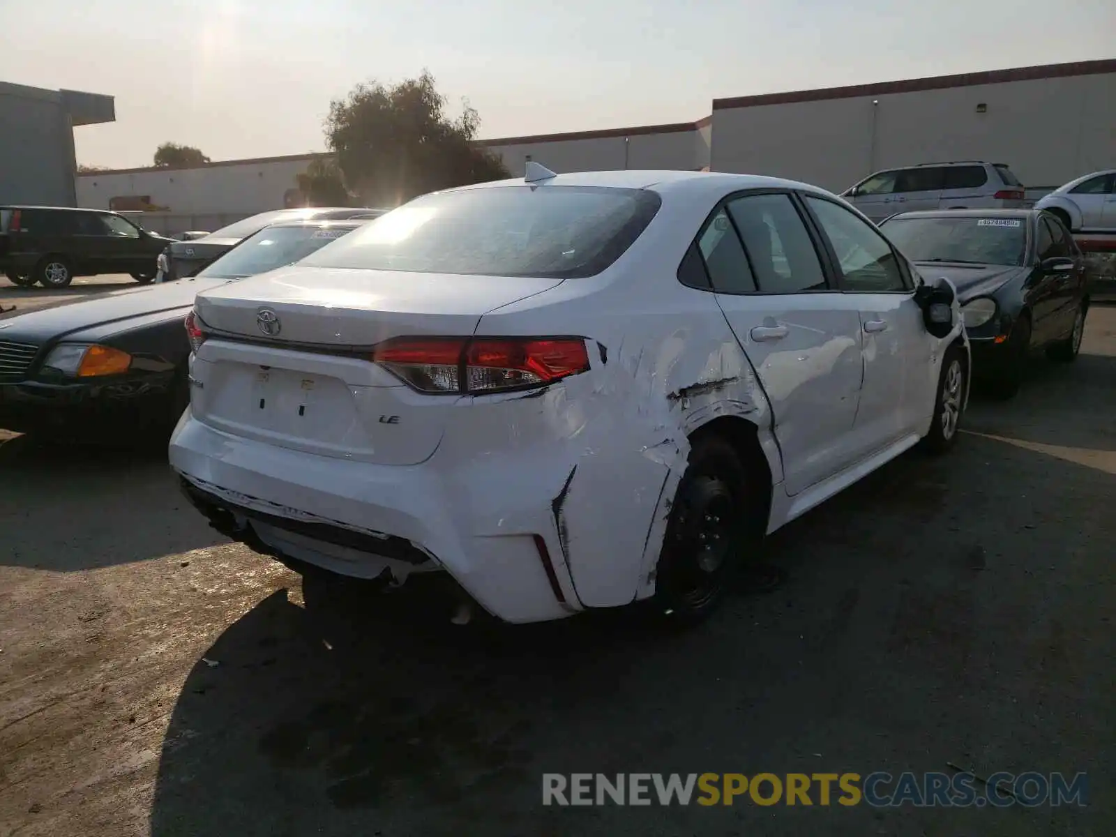 4 Photograph of a damaged car 5YFEPRAE2LP090780 TOYOTA COROLLA 2020