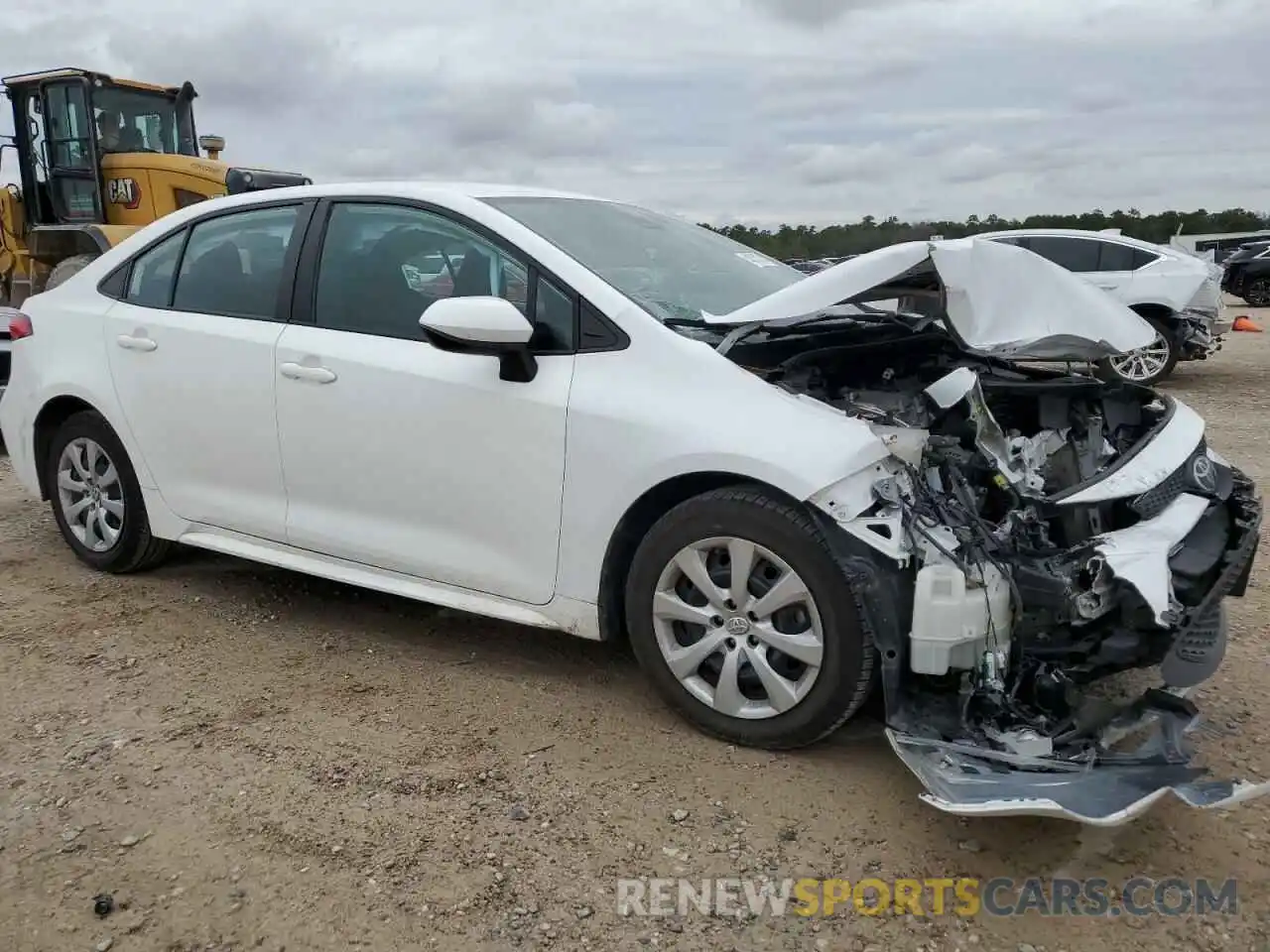 4 Photograph of a damaged car 5YFEPRAE2LP091718 TOYOTA COROLLA 2020