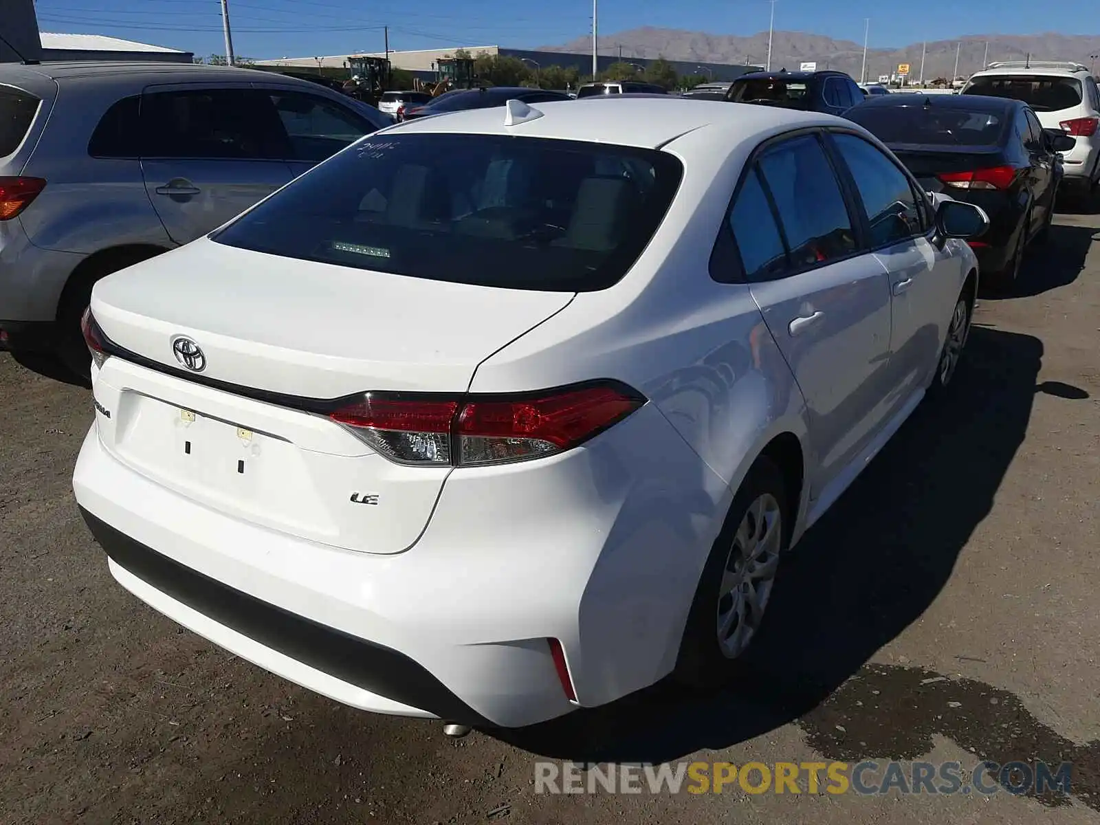 4 Photograph of a damaged car 5YFEPRAE2LP095462 TOYOTA COROLLA 2020