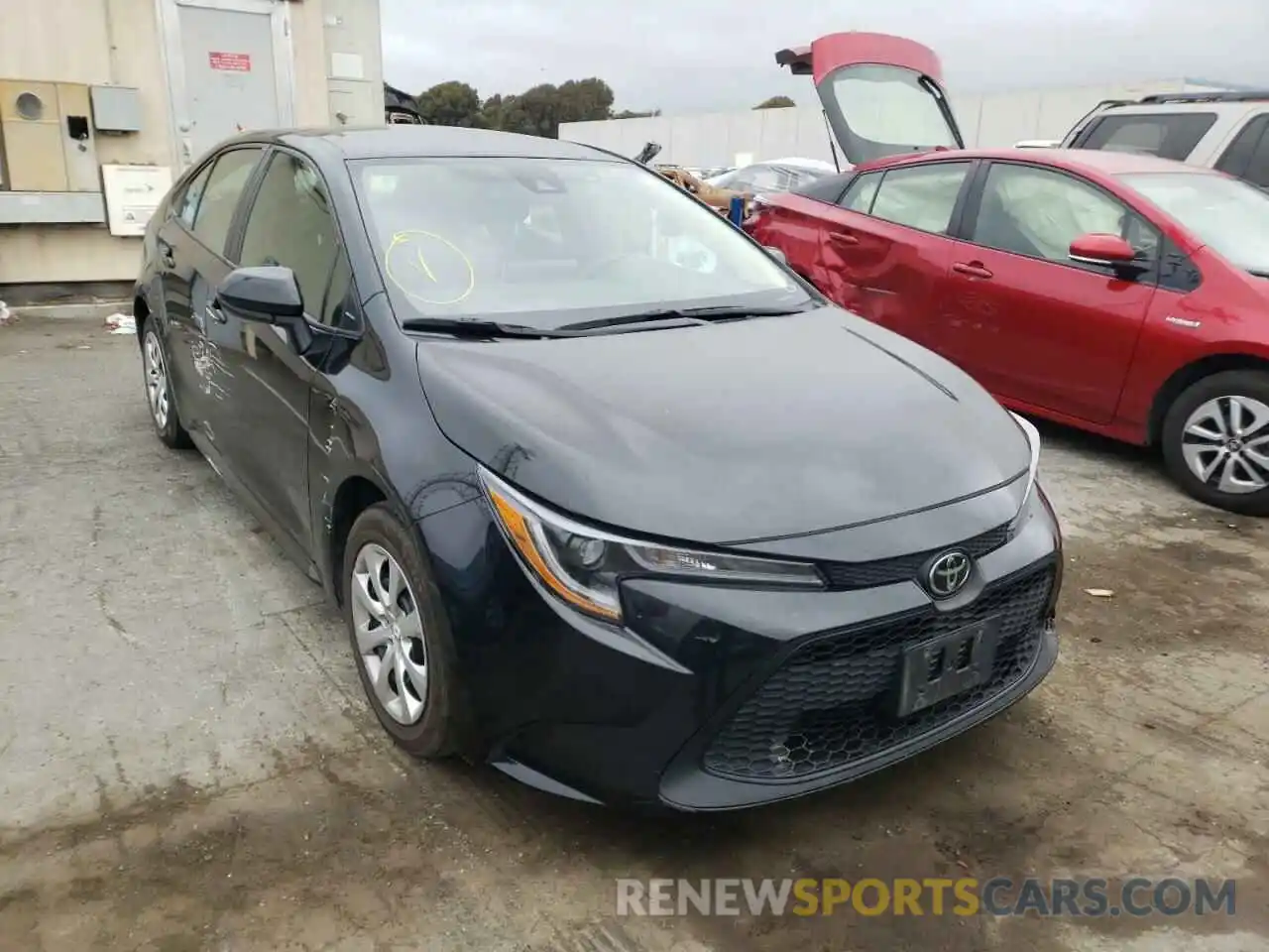 1 Photograph of a damaged car 5YFEPRAE2LP095509 TOYOTA COROLLA 2020