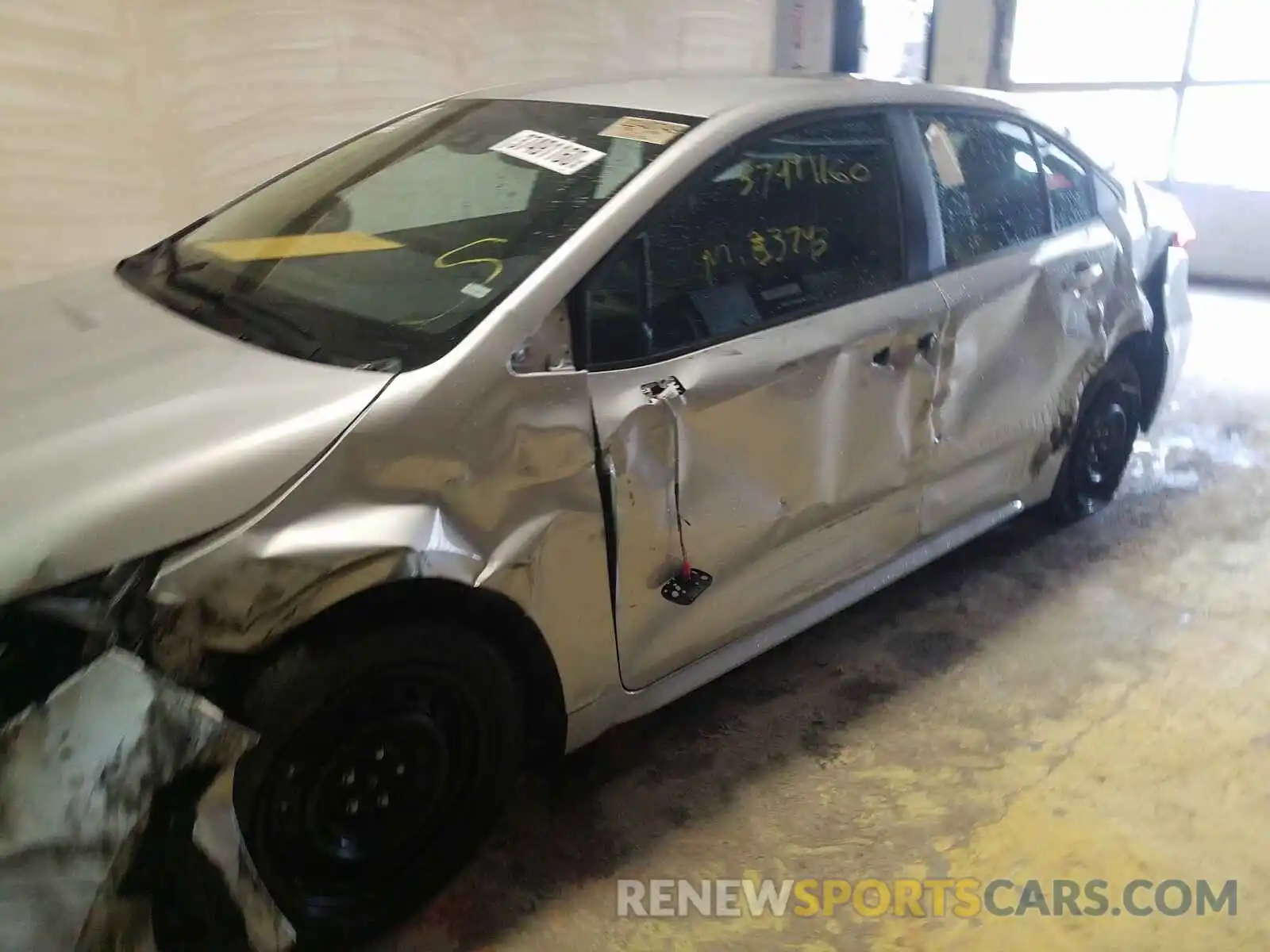 10 Photograph of a damaged car 5YFEPRAE2LP095901 TOYOTA COROLLA 2020