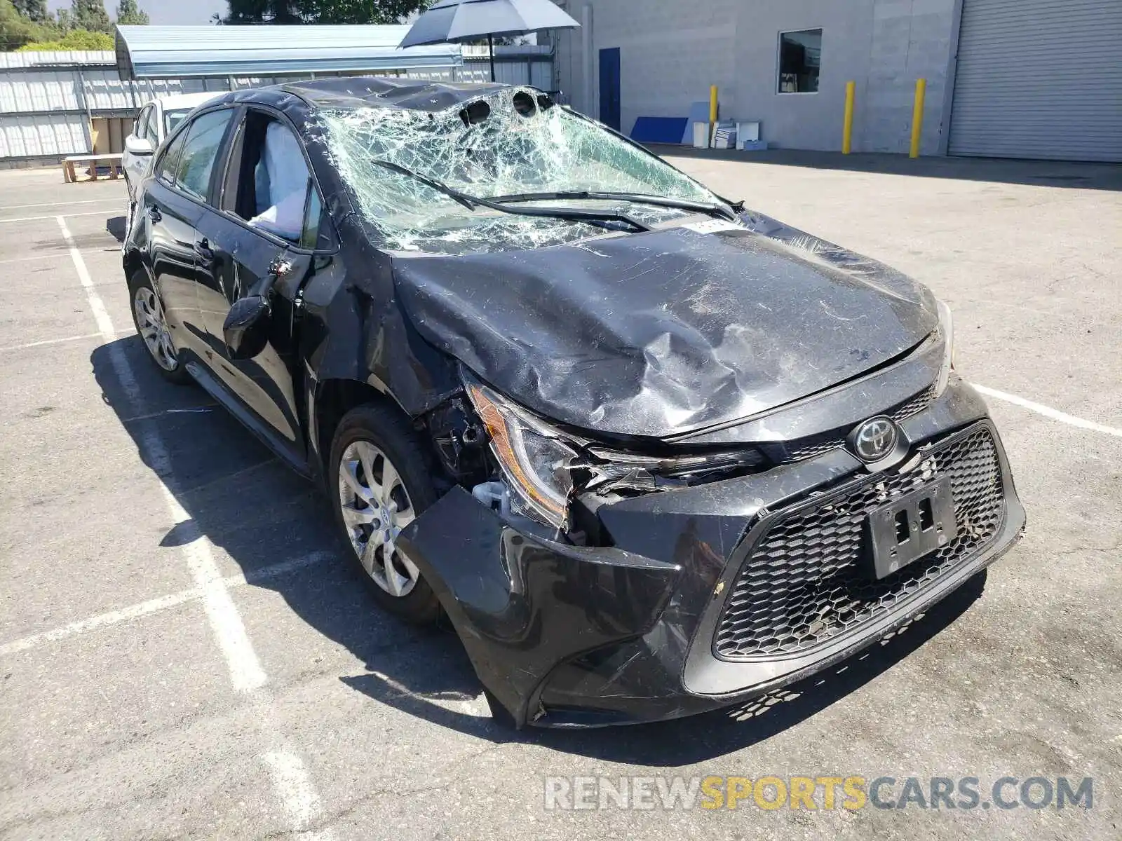 1 Photograph of a damaged car 5YFEPRAE2LP096126 TOYOTA COROLLA 2020