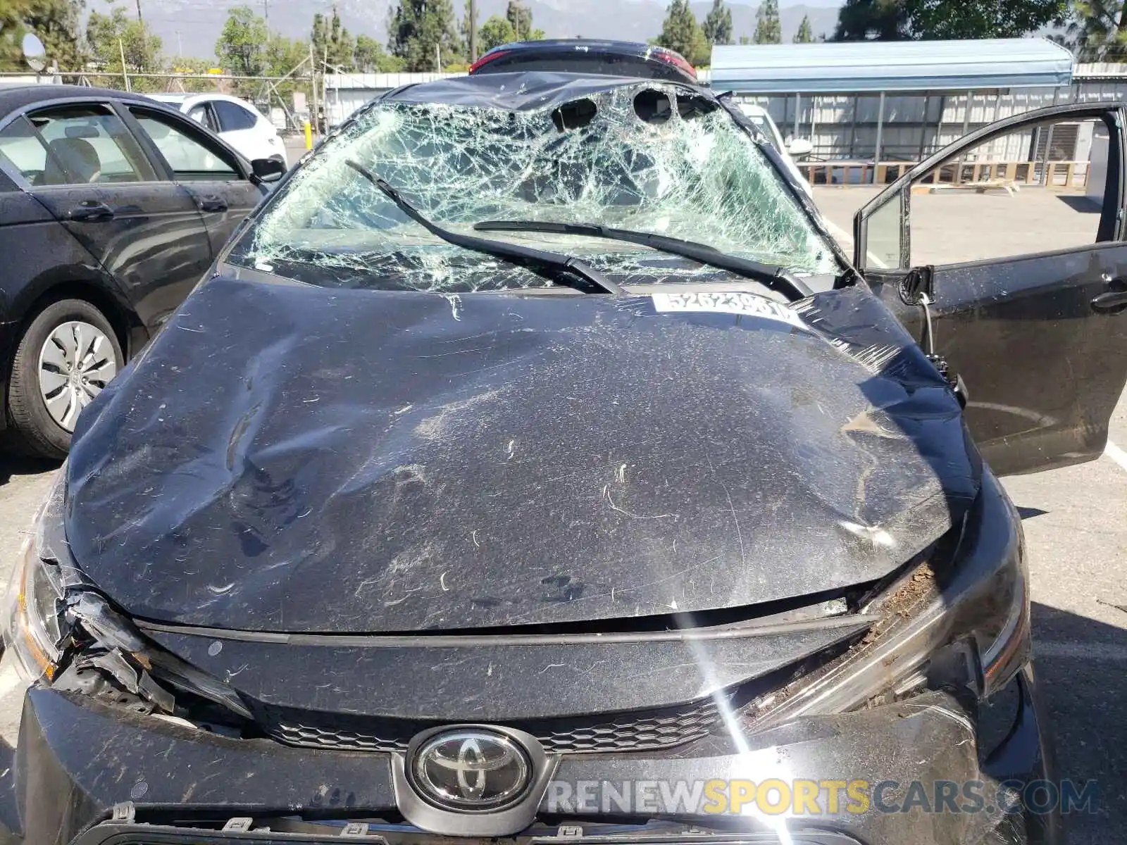 9 Photograph of a damaged car 5YFEPRAE2LP096126 TOYOTA COROLLA 2020