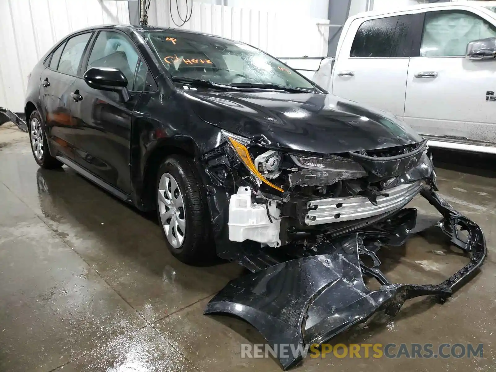 1 Photograph of a damaged car 5YFEPRAE2LP096630 TOYOTA COROLLA 2020