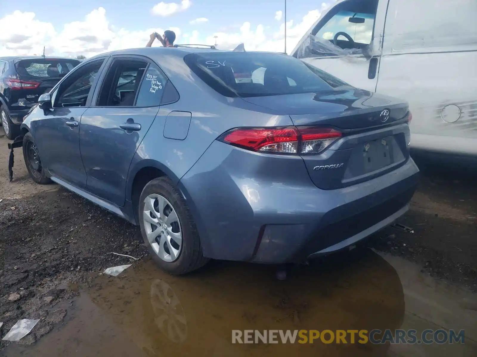 3 Photograph of a damaged car 5YFEPRAE2LP102300 TOYOTA COROLLA 2020