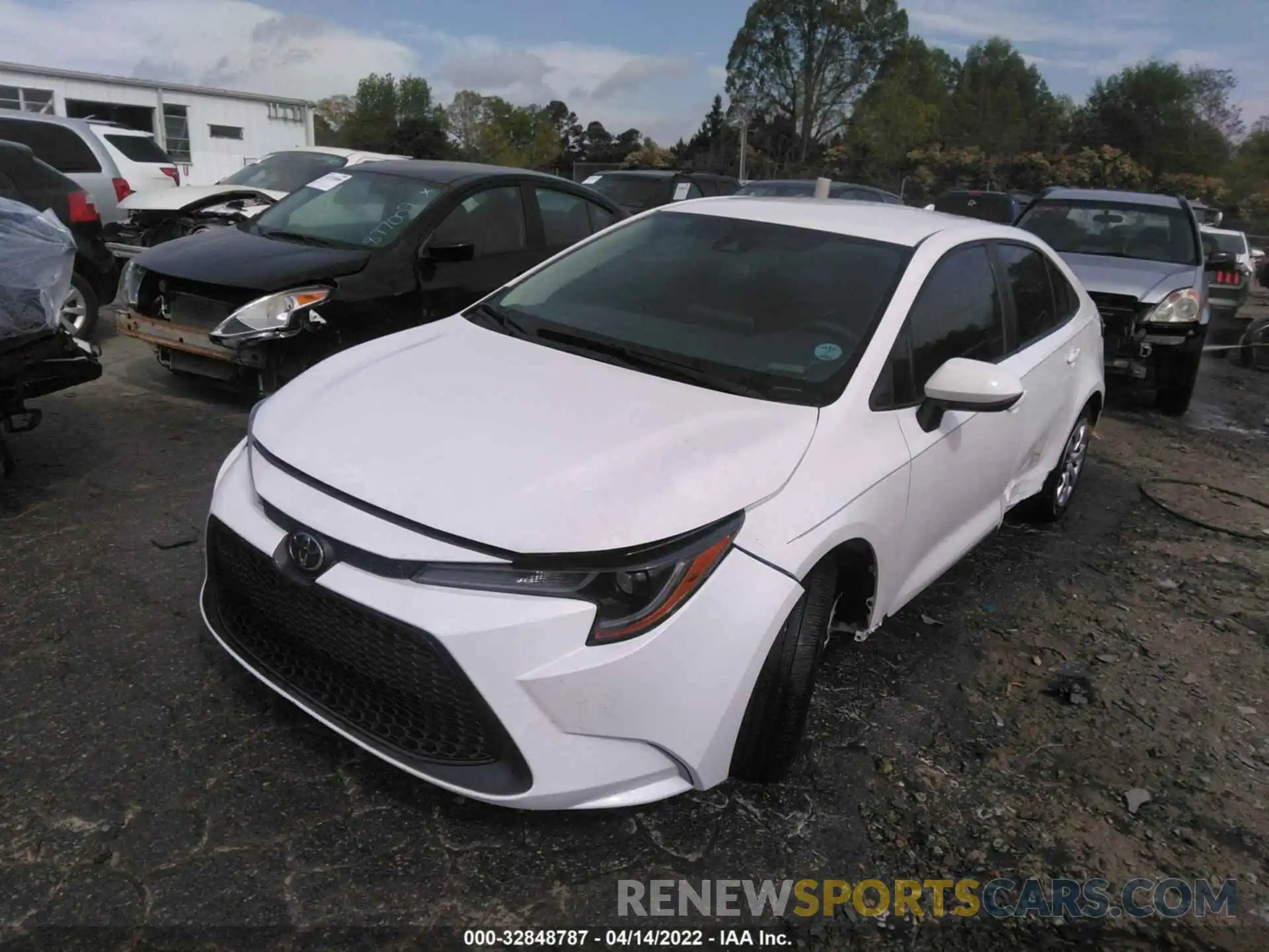 2 Photograph of a damaged car 5YFEPRAE2LP103091 TOYOTA COROLLA 2020