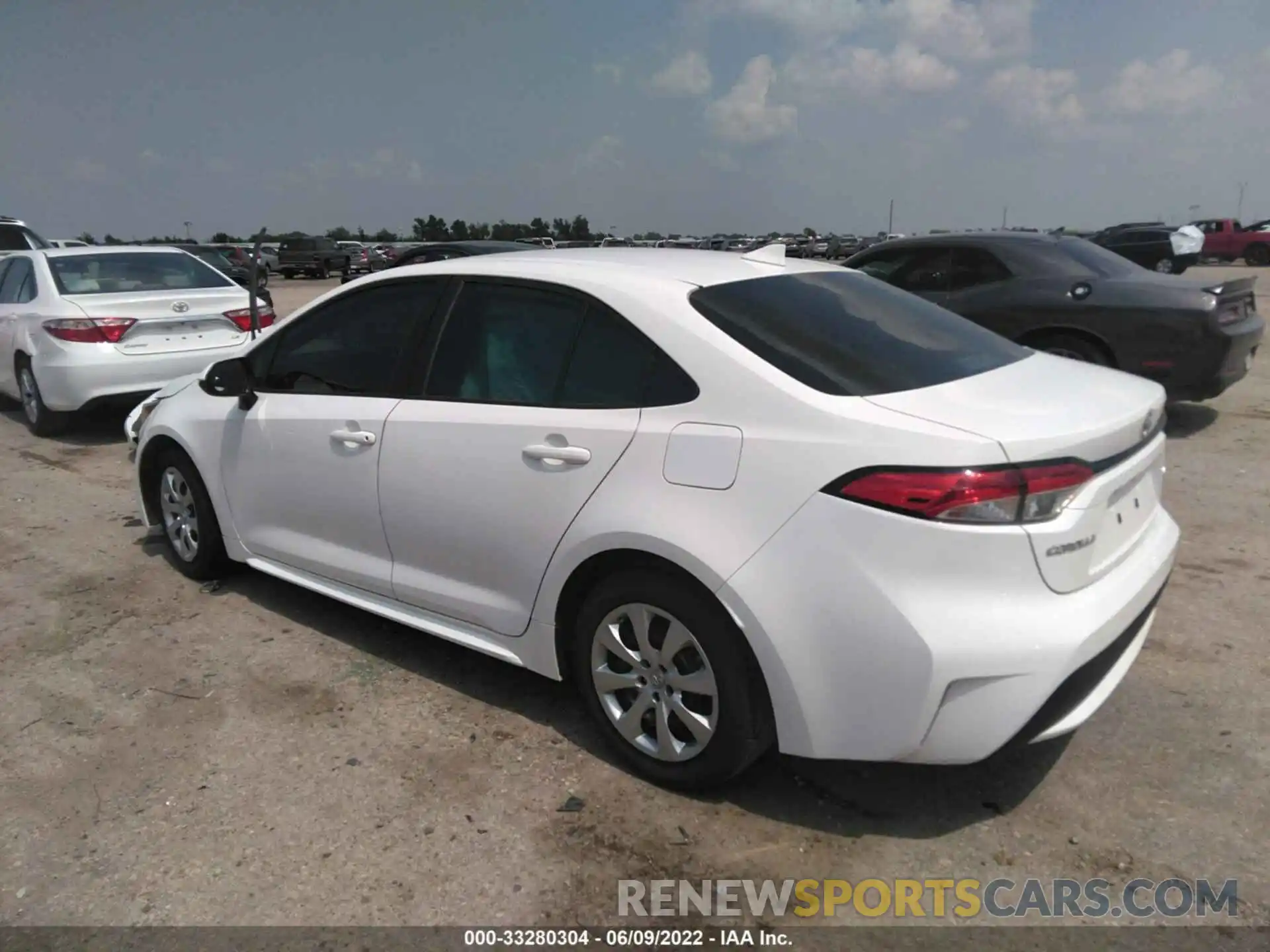 3 Photograph of a damaged car 5YFEPRAE2LP104130 TOYOTA COROLLA 2020