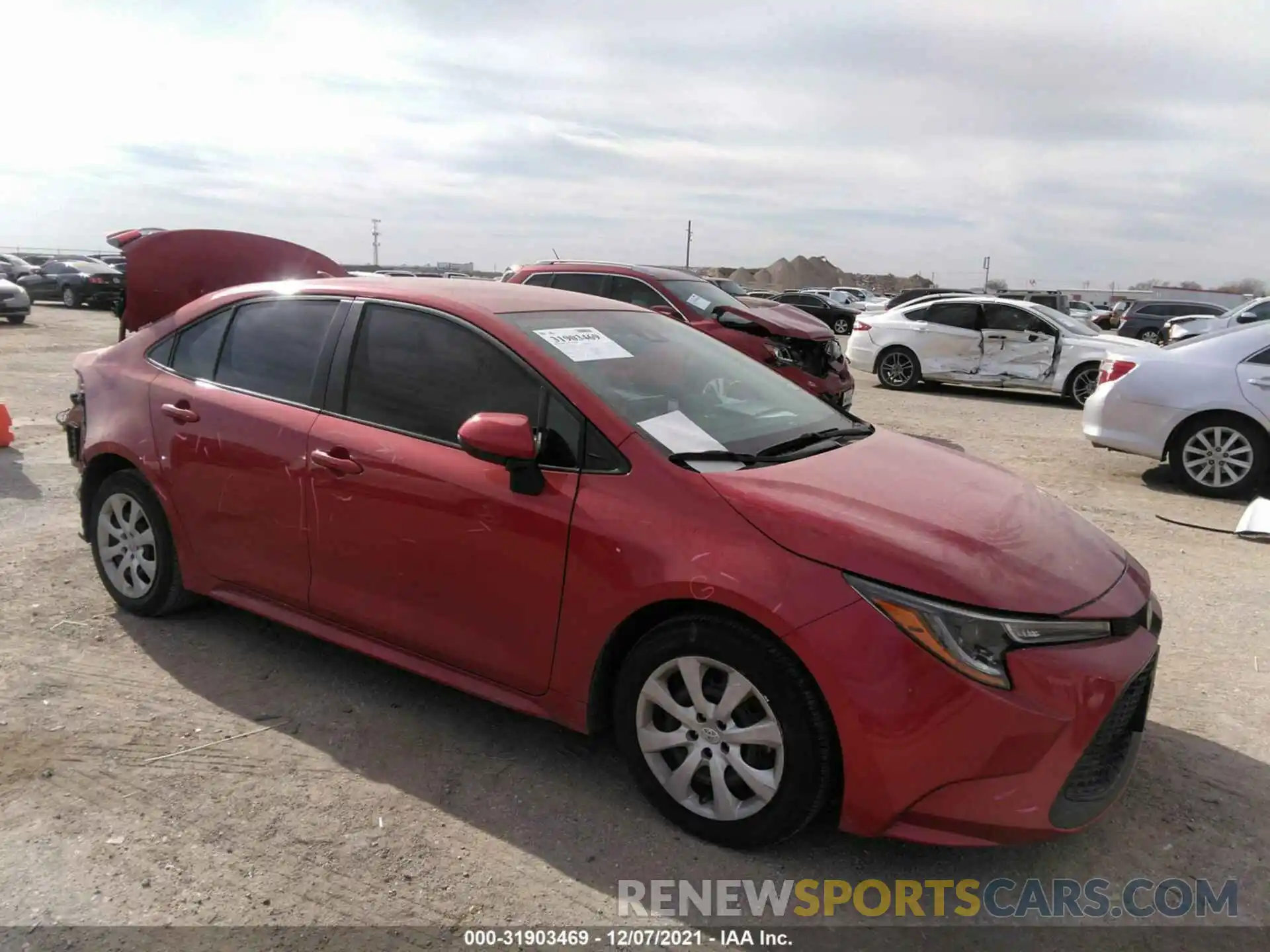 1 Photograph of a damaged car 5YFEPRAE2LP105732 TOYOTA COROLLA 2020