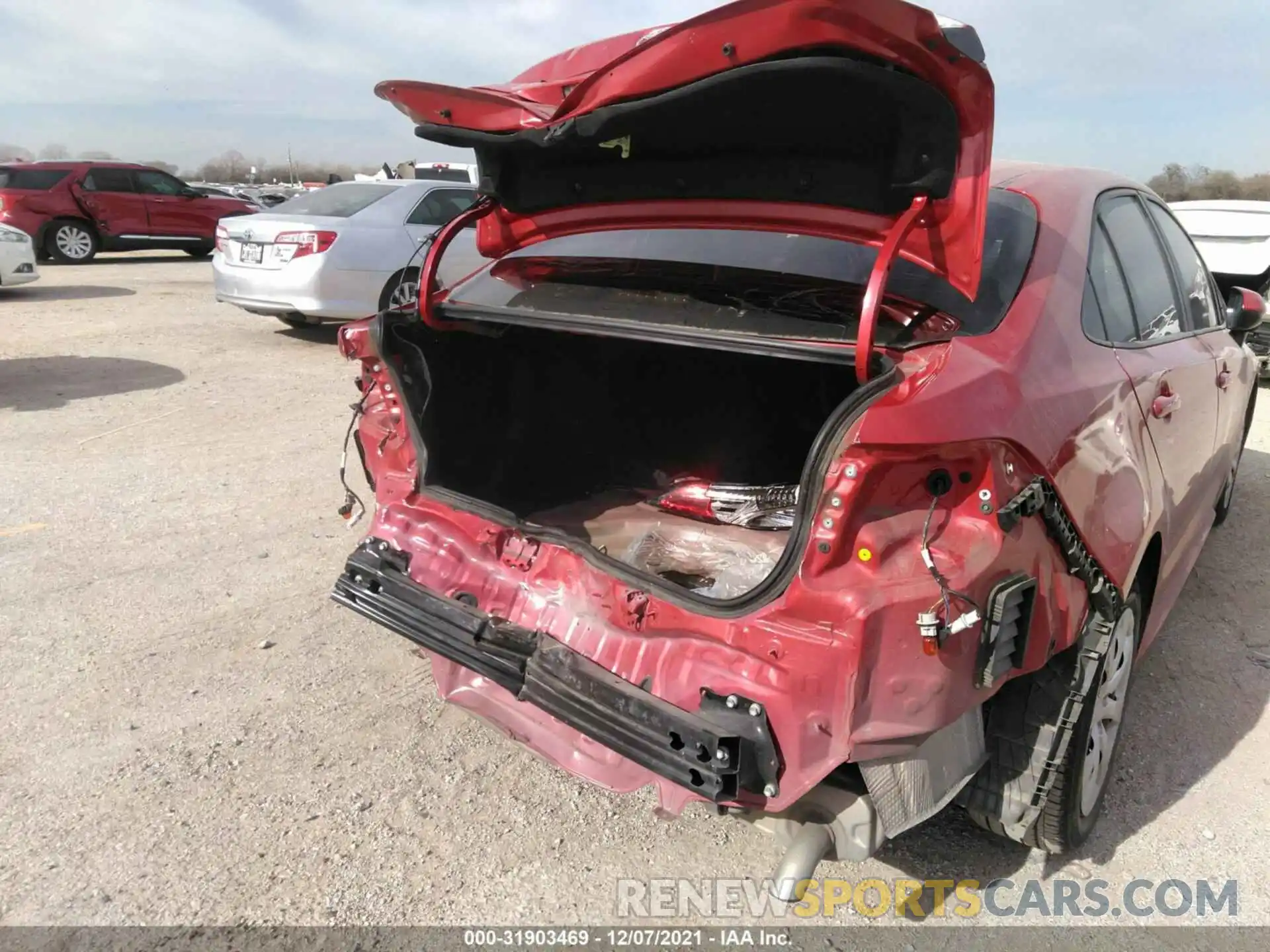 6 Photograph of a damaged car 5YFEPRAE2LP105732 TOYOTA COROLLA 2020