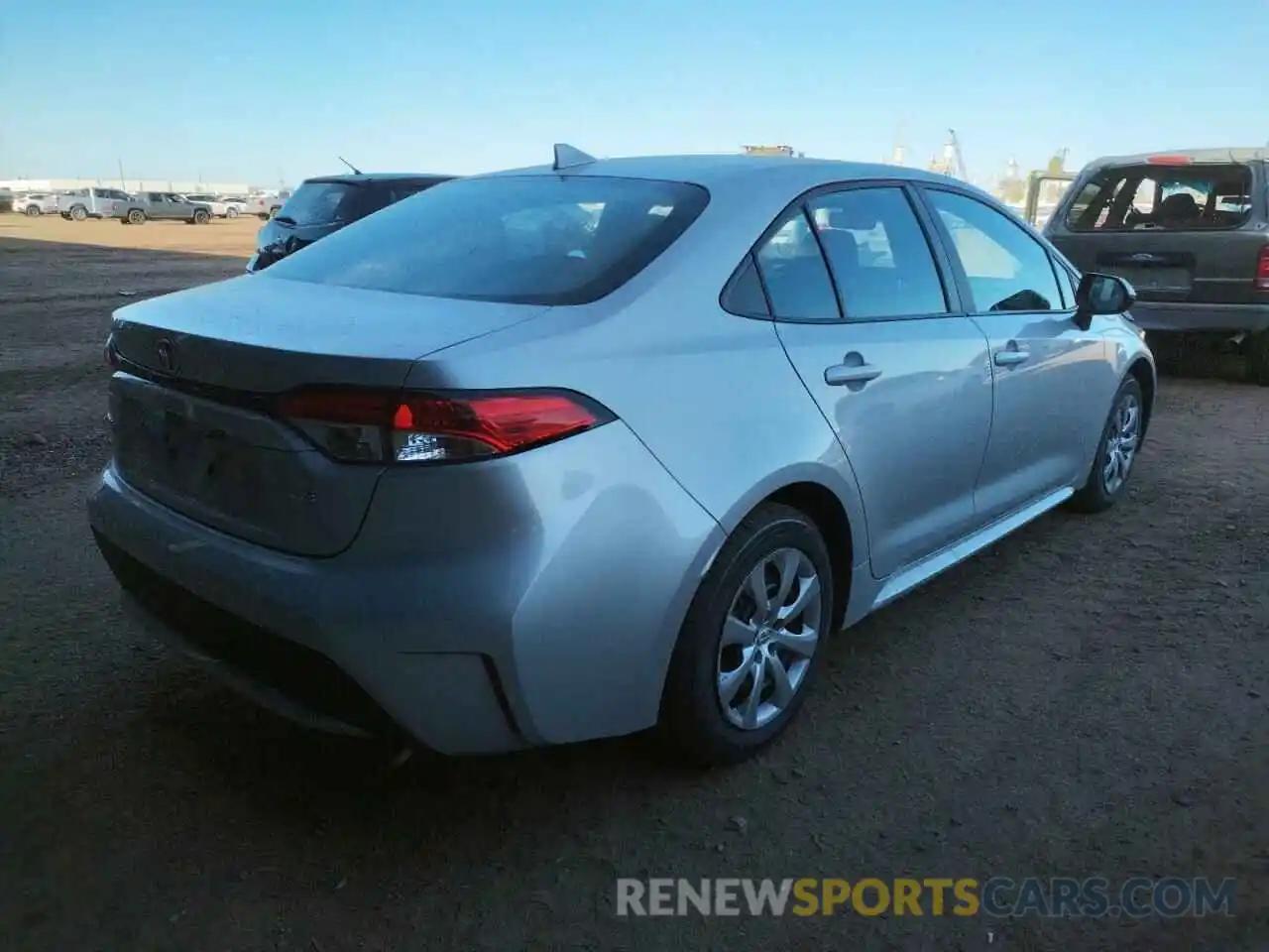 4 Photograph of a damaged car 5YFEPRAE2LP106539 TOYOTA COROLLA 2020