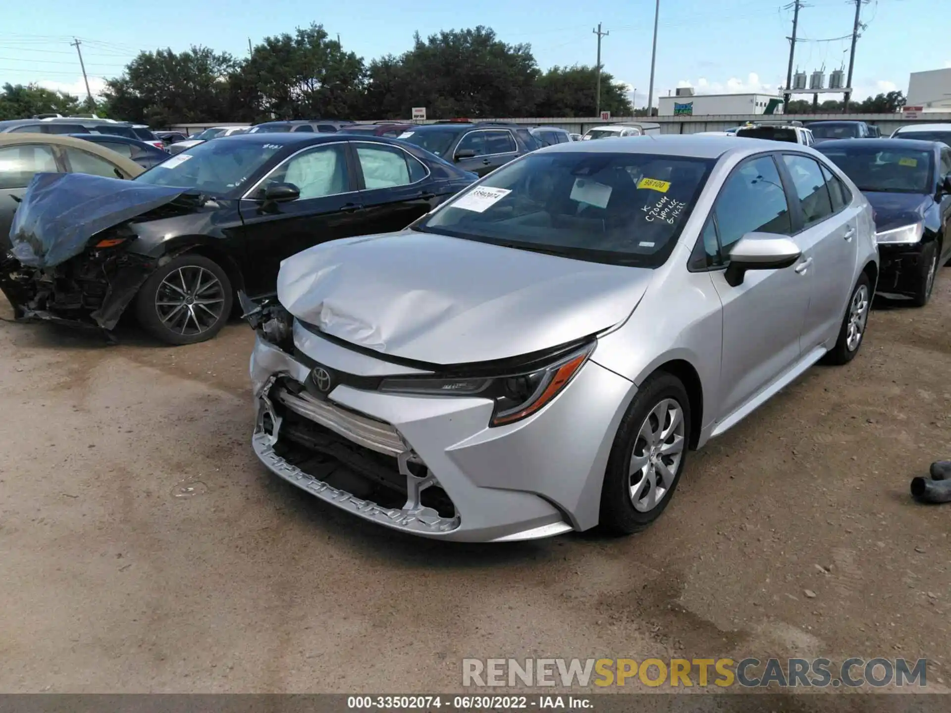 2 Photograph of a damaged car 5YFEPRAE2LP106640 TOYOTA COROLLA 2020