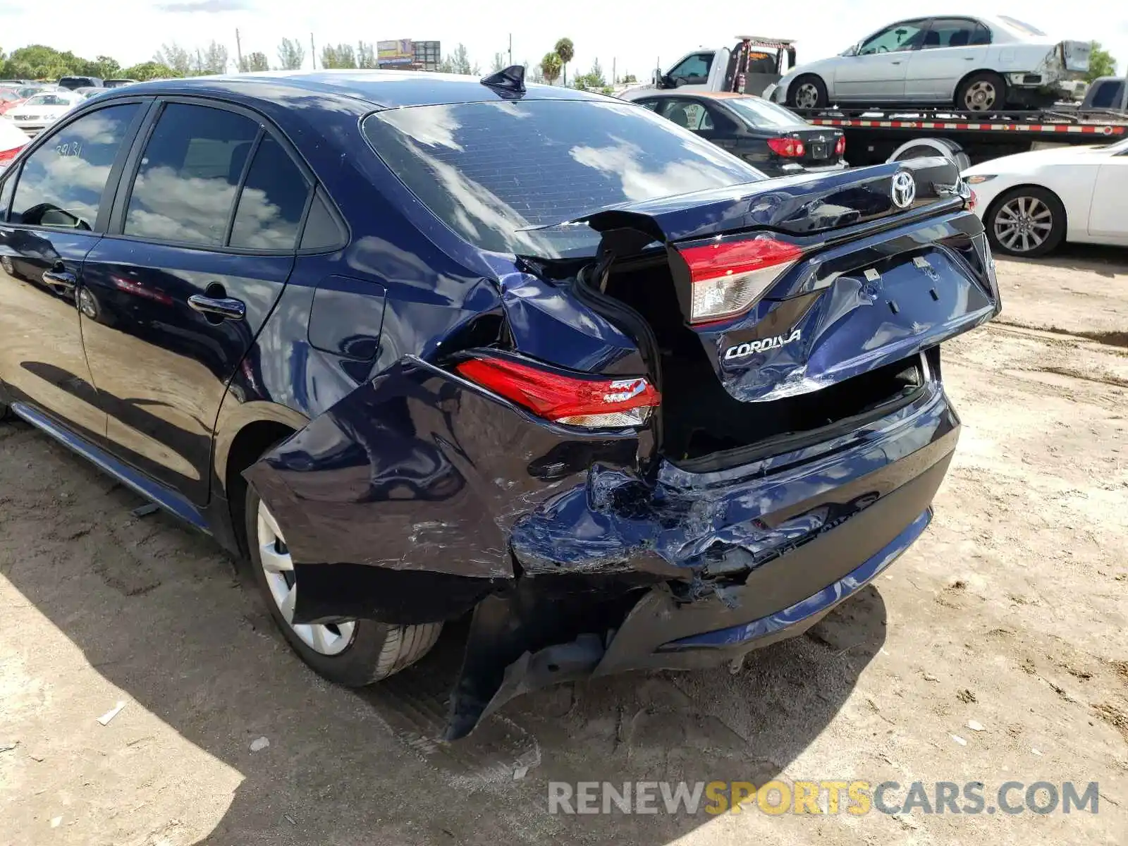 9 Photograph of a damaged car 5YFEPRAE2LP106766 TOYOTA COROLLA 2020