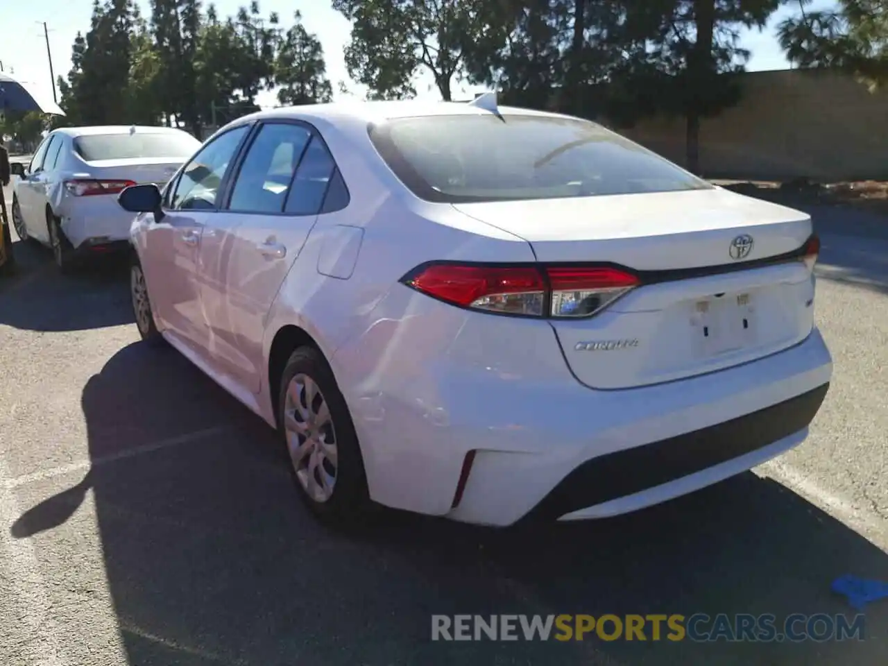 3 Photograph of a damaged car 5YFEPRAE2LP107089 TOYOTA COROLLA 2020