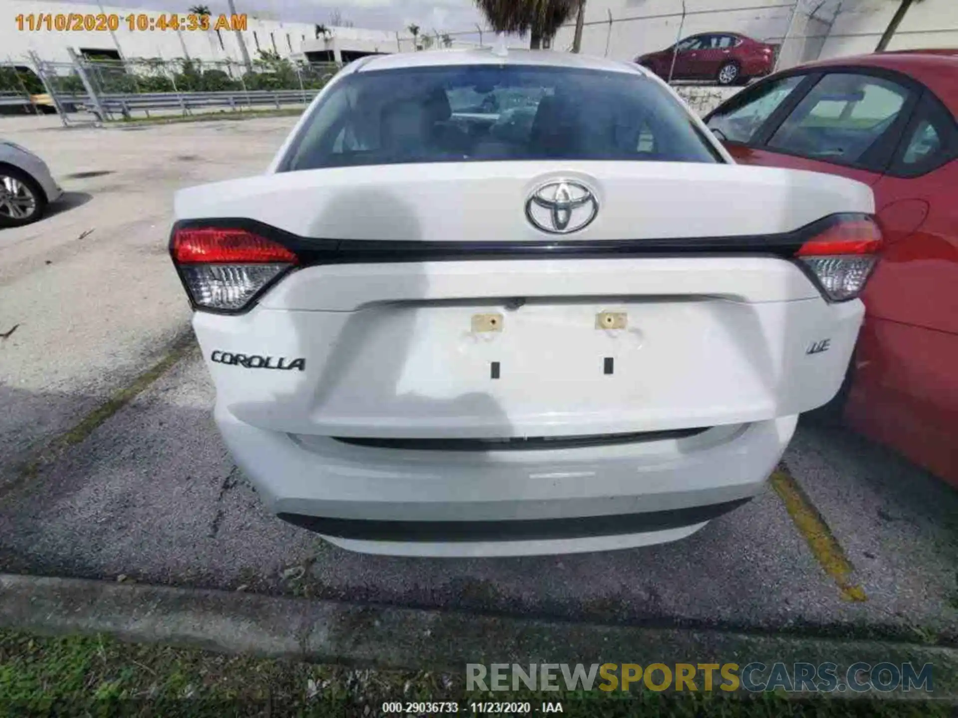 16 Photograph of a damaged car 5YFEPRAE2LP107660 TOYOTA COROLLA 2020