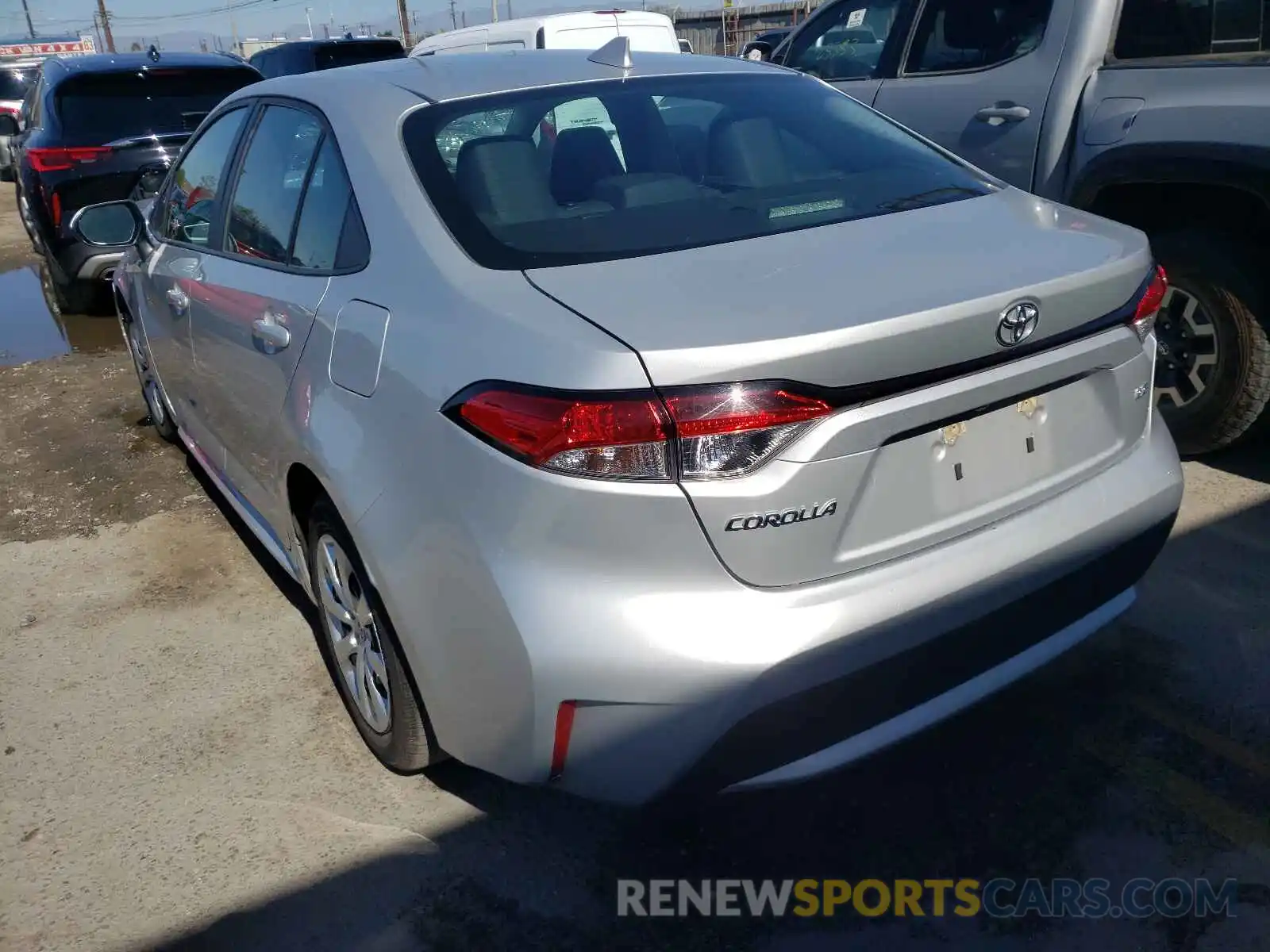 3 Photograph of a damaged car 5YFEPRAE2LP110784 TOYOTA COROLLA 2020