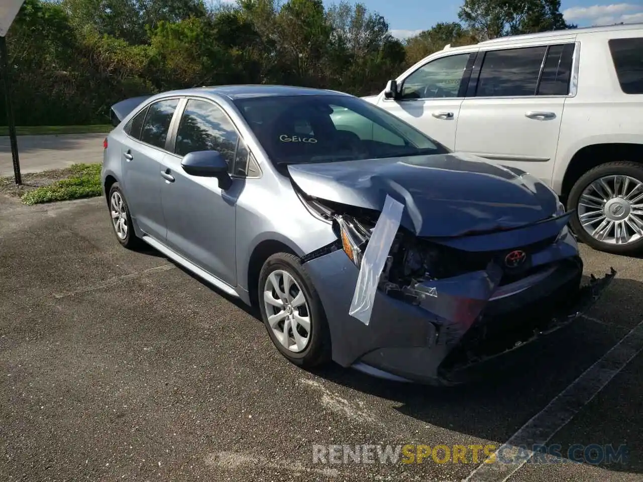 1 Photograph of a damaged car 5YFEPRAE2LP114849 TOYOTA COROLLA 2020