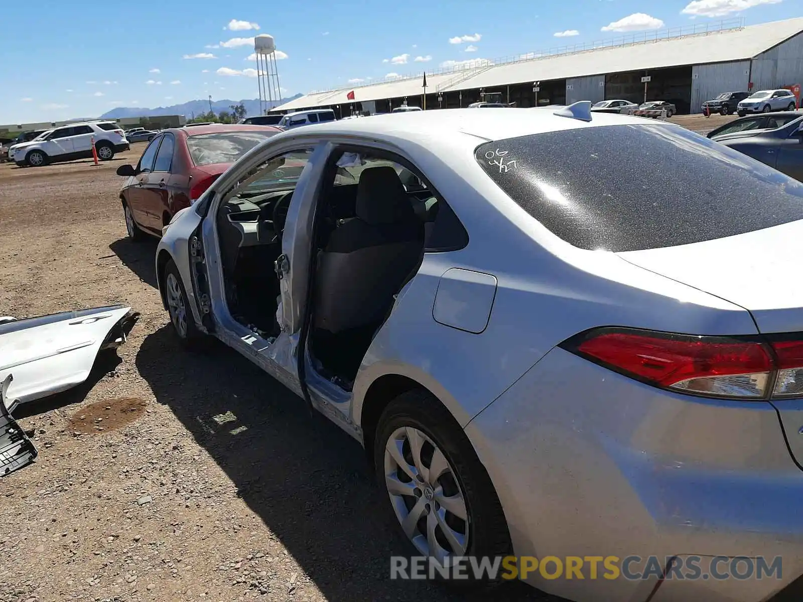 9 Photograph of a damaged car 5YFEPRAE2LP116052 TOYOTA COROLLA 2020