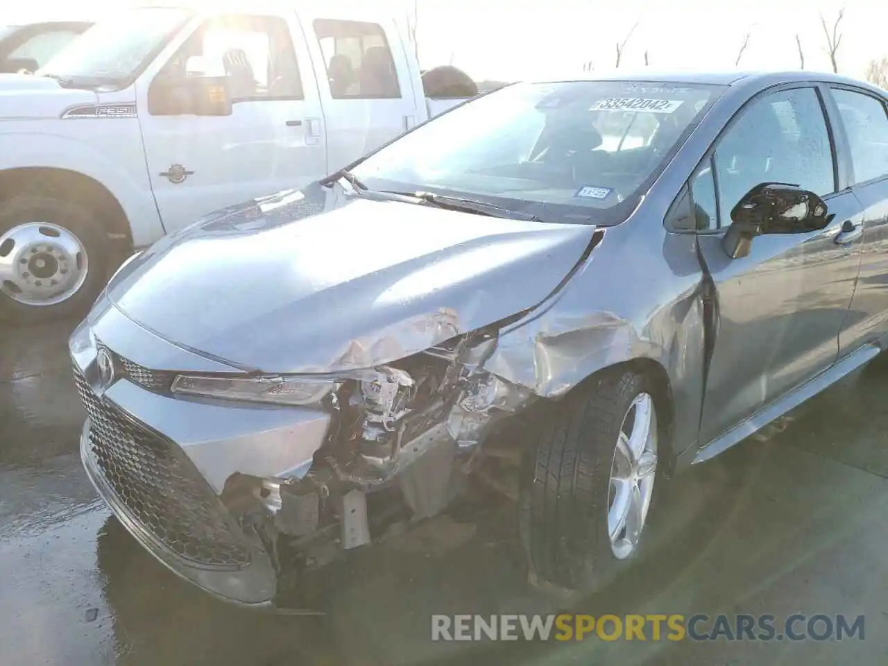 9 Photograph of a damaged car 5YFEPRAE2LP117458 TOYOTA COROLLA 2020