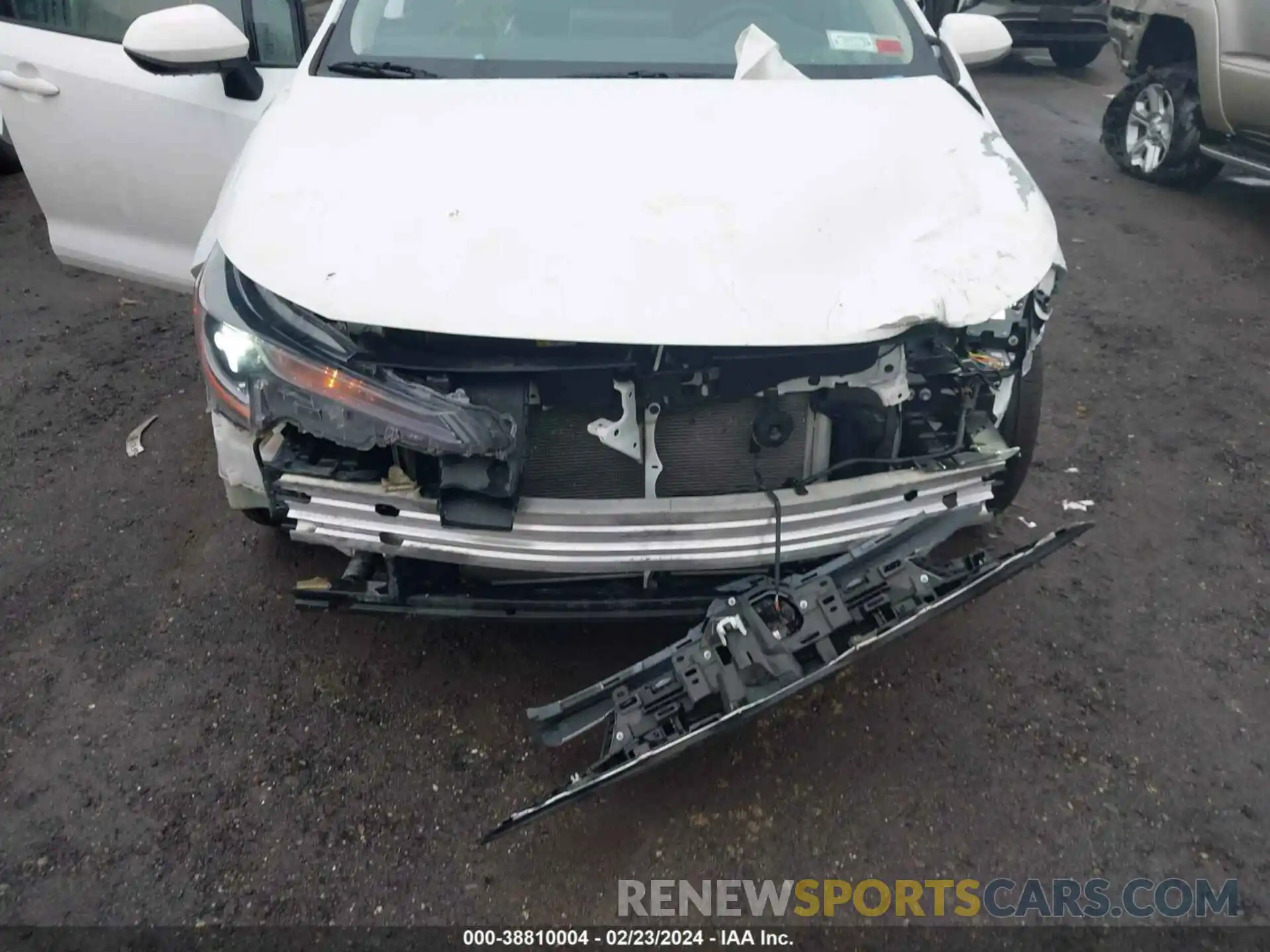 12 Photograph of a damaged car 5YFEPRAE2LP117850 TOYOTA COROLLA 2020